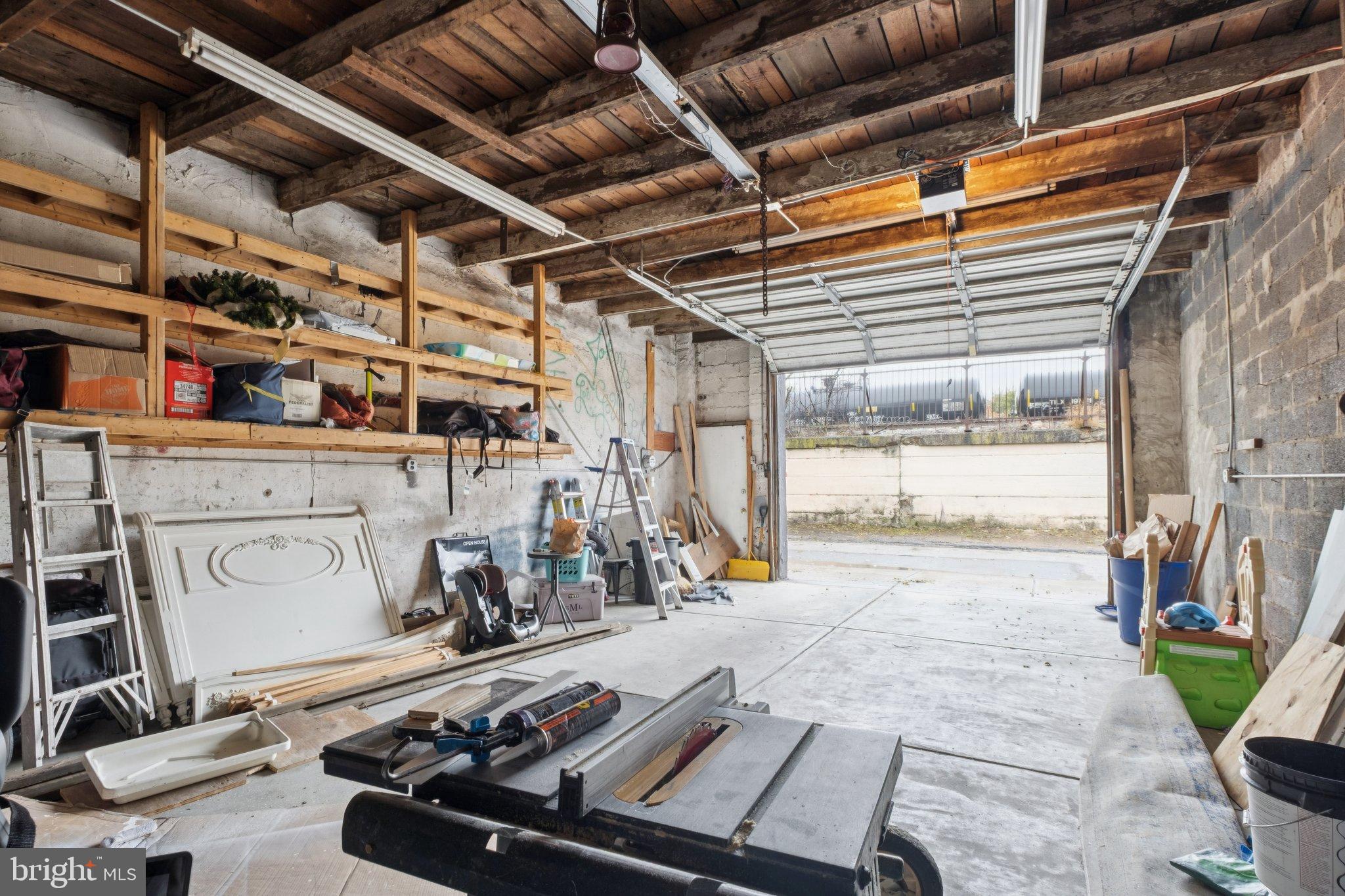 PORT RICHMOND - Residential