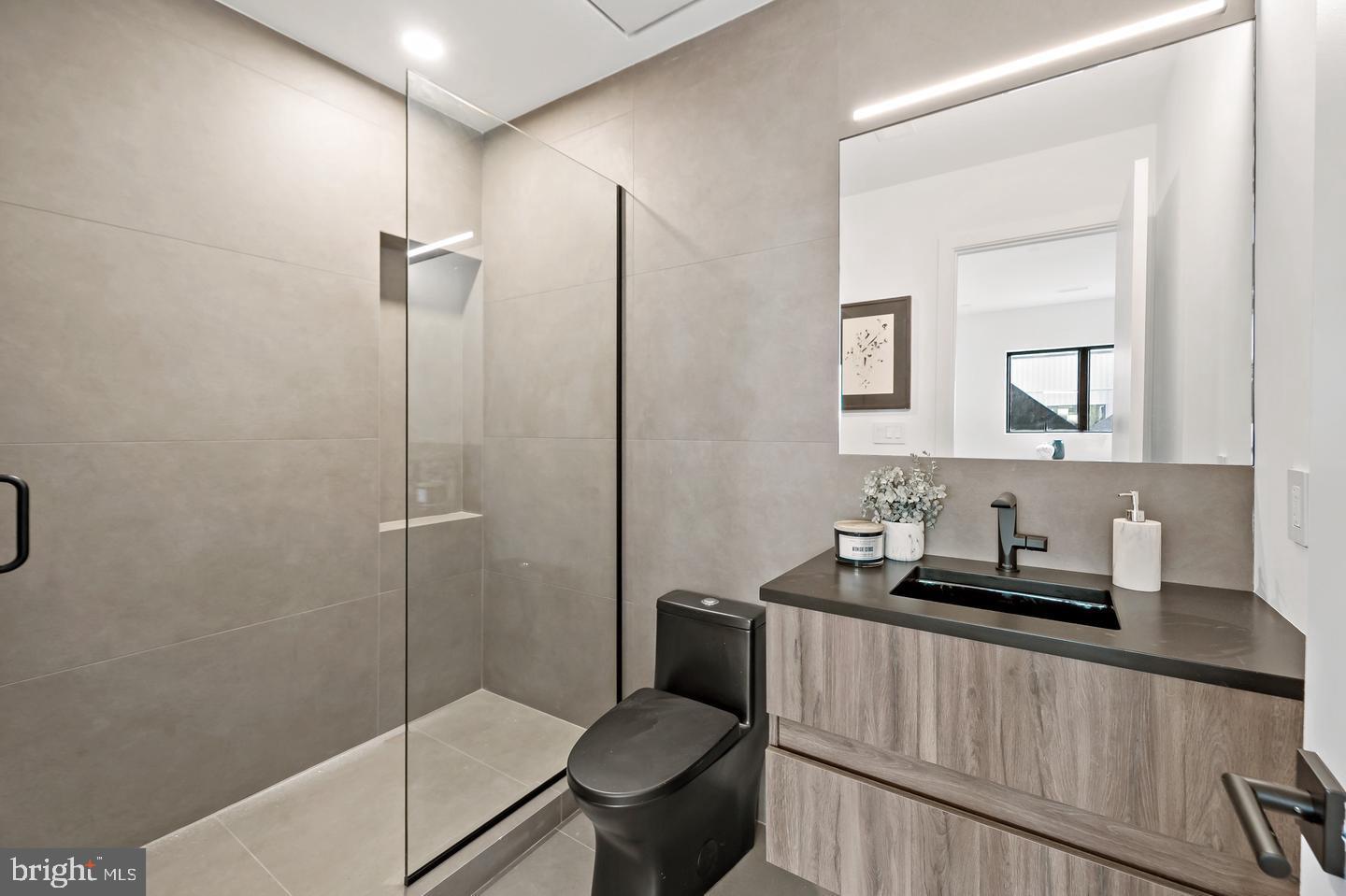 GRADUATE HOSPITAL - Residential