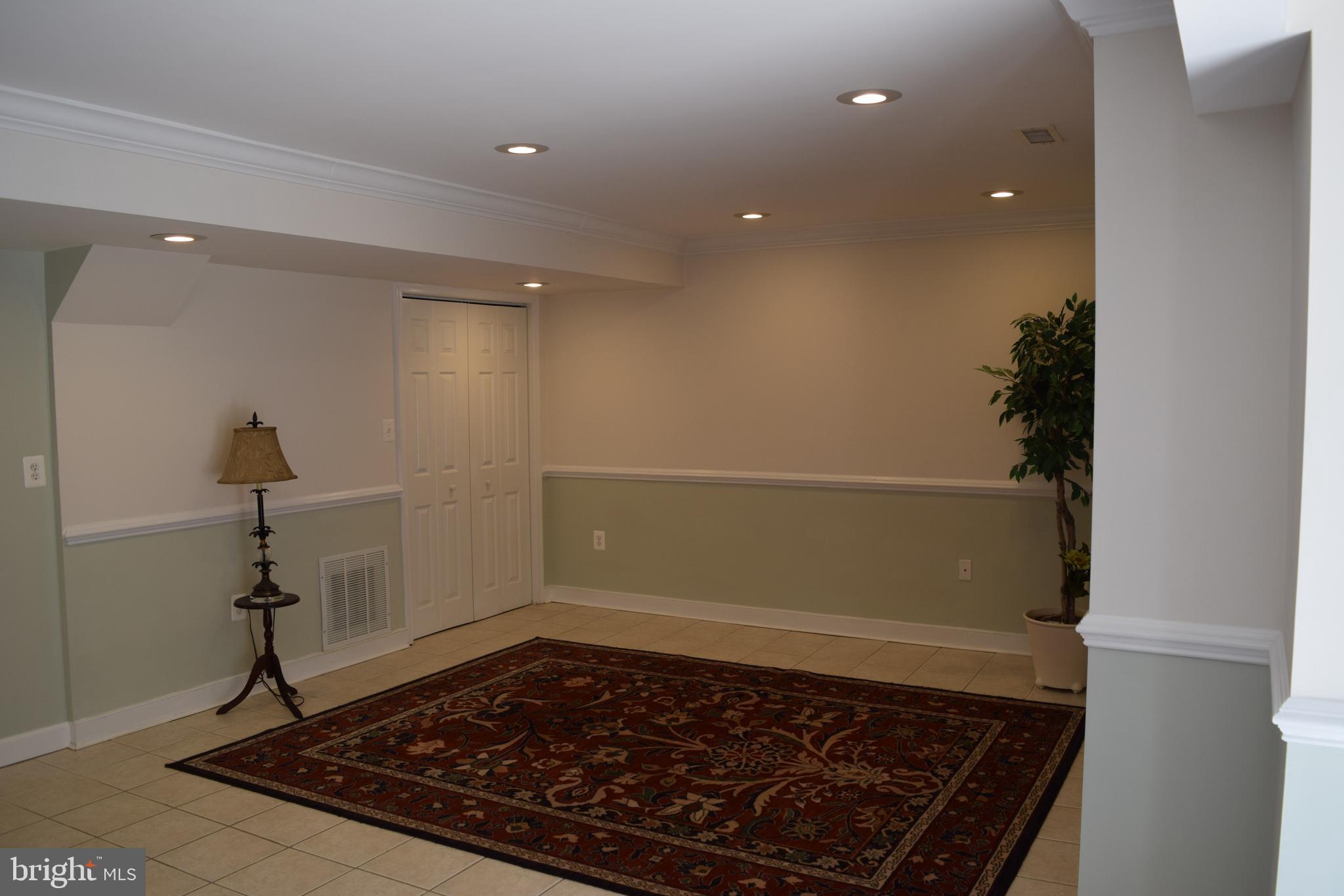 DALE CITY - Residential Lease