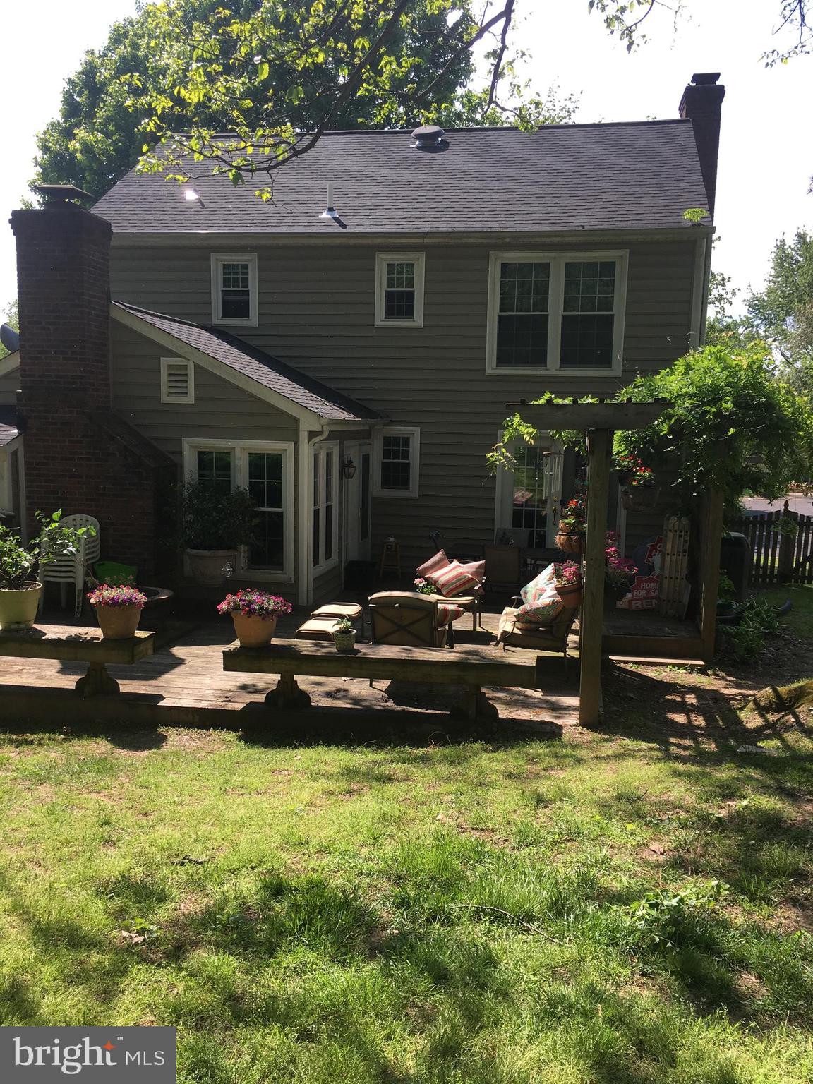 RESTON - Residential