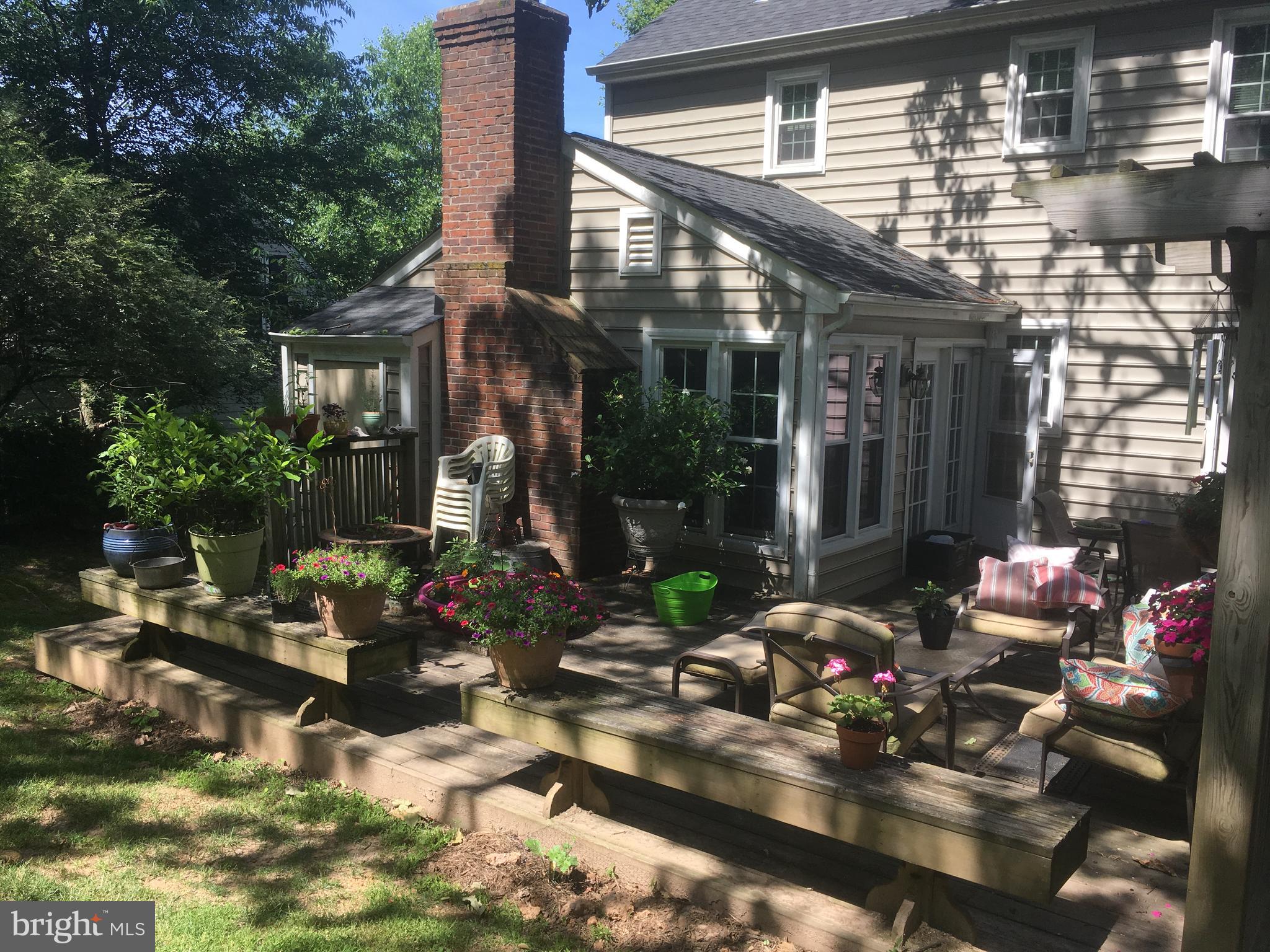 RESTON - Residential