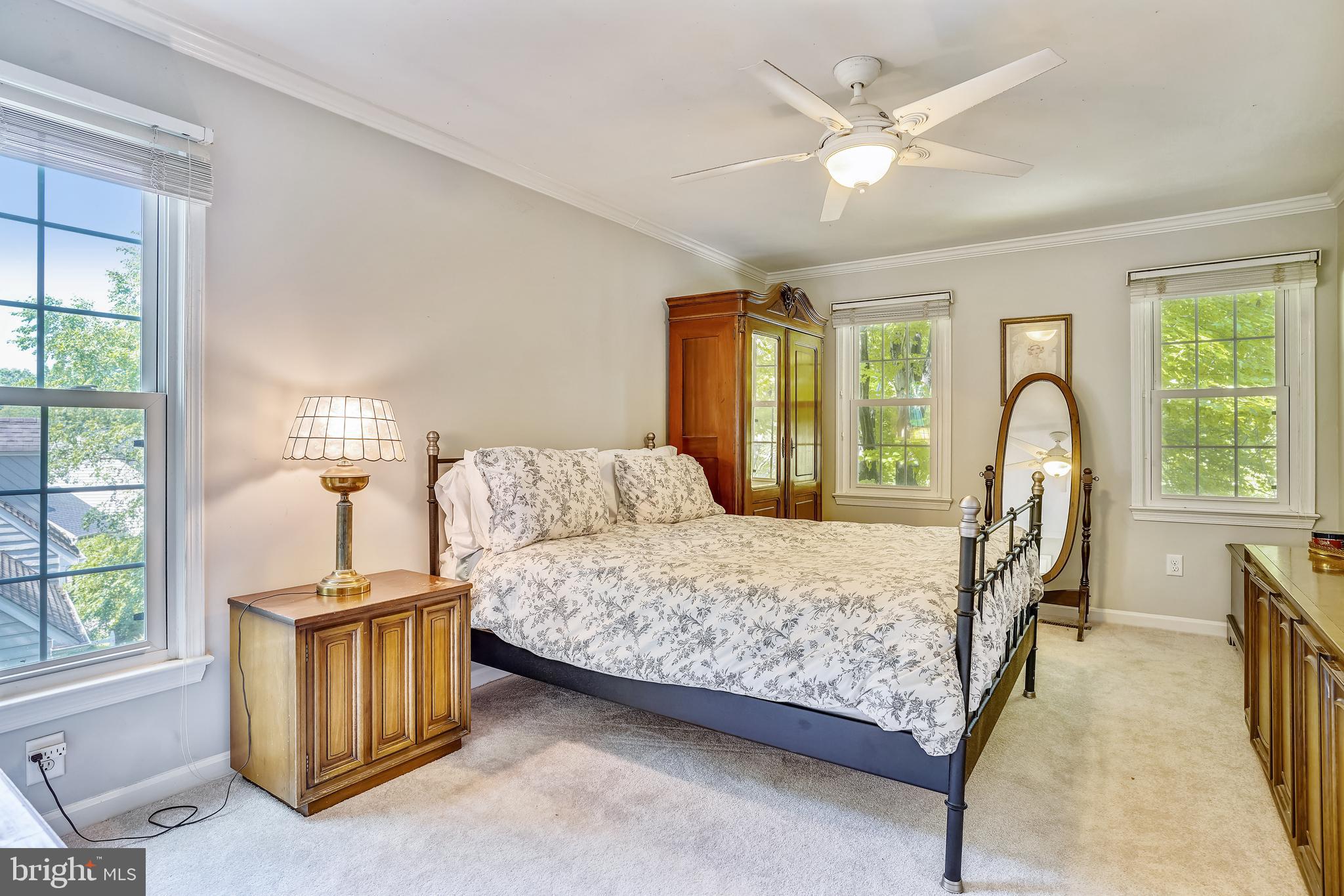 RESTON - Residential