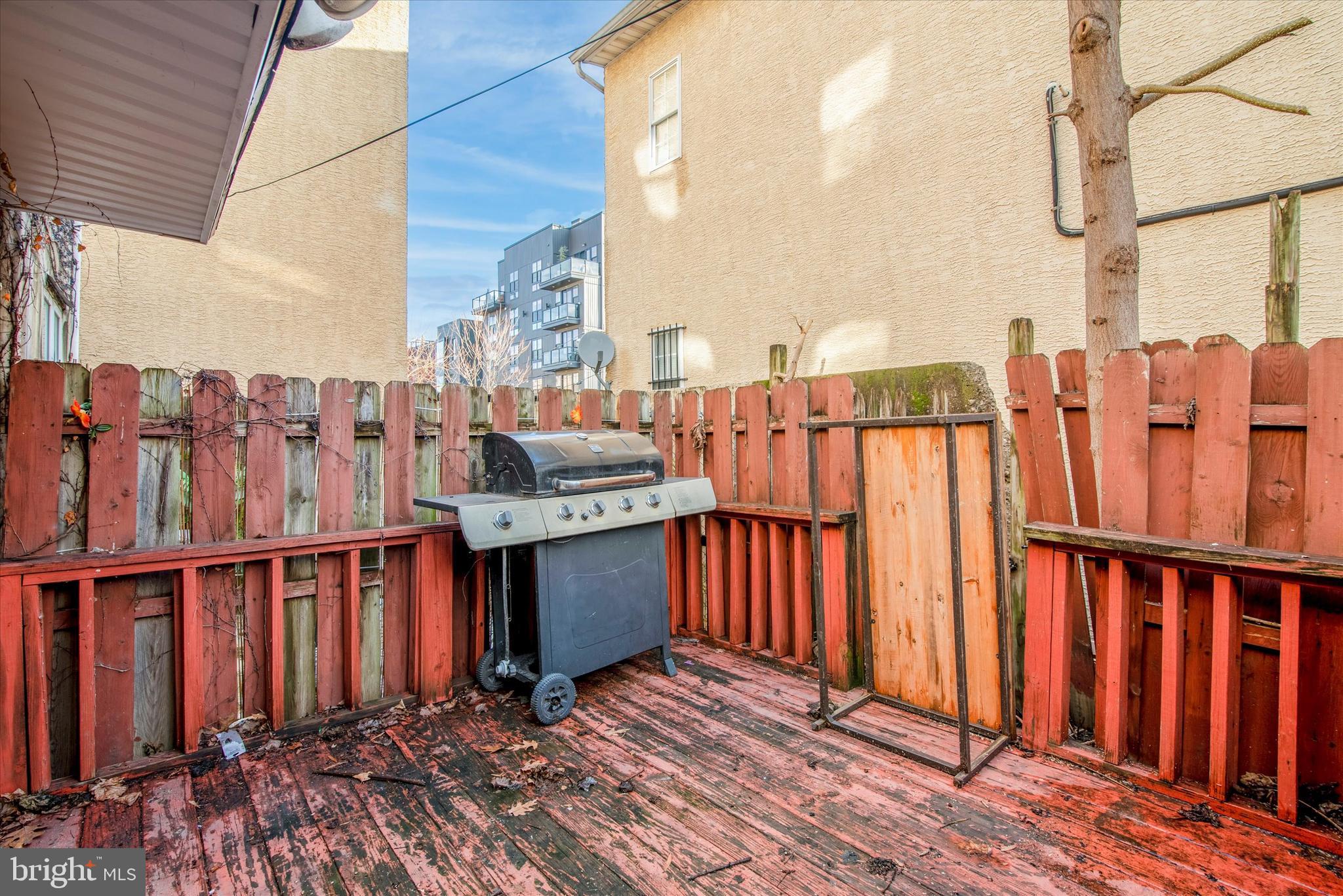 OLDE KENSINGTON - Residential Lease