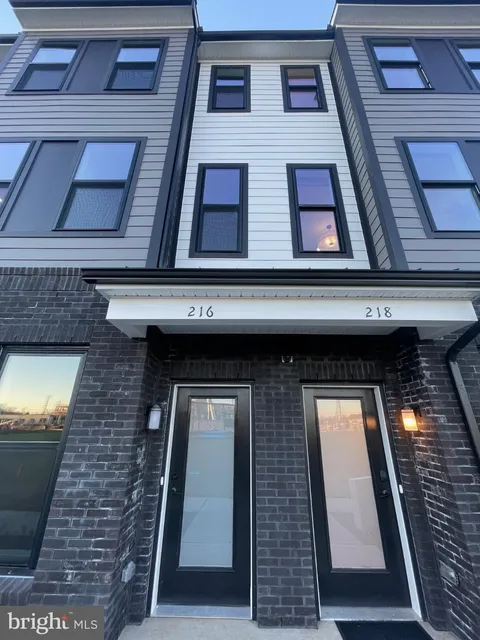 216 Lyla Lane Unit 216, New Brunswick, NJ MLS: NJMX2011072