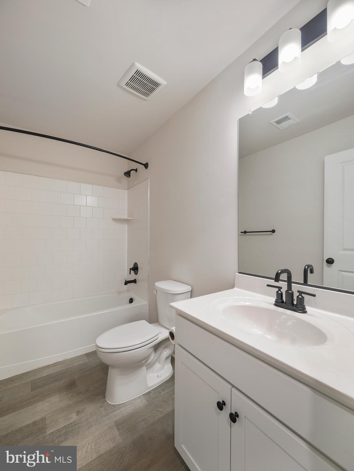 DILLON FARM - Residential Lease