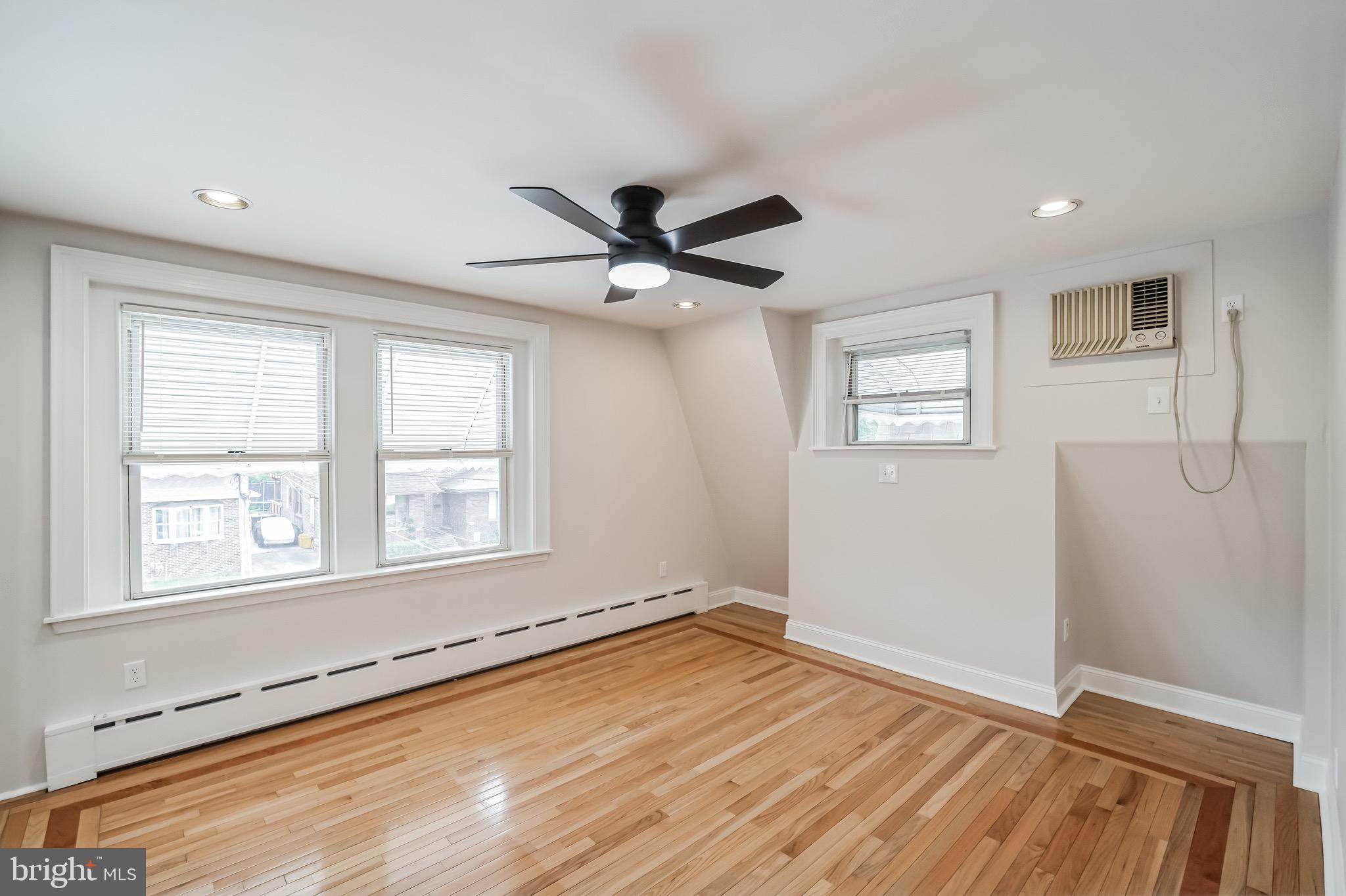 COLLINGDALE - Residential