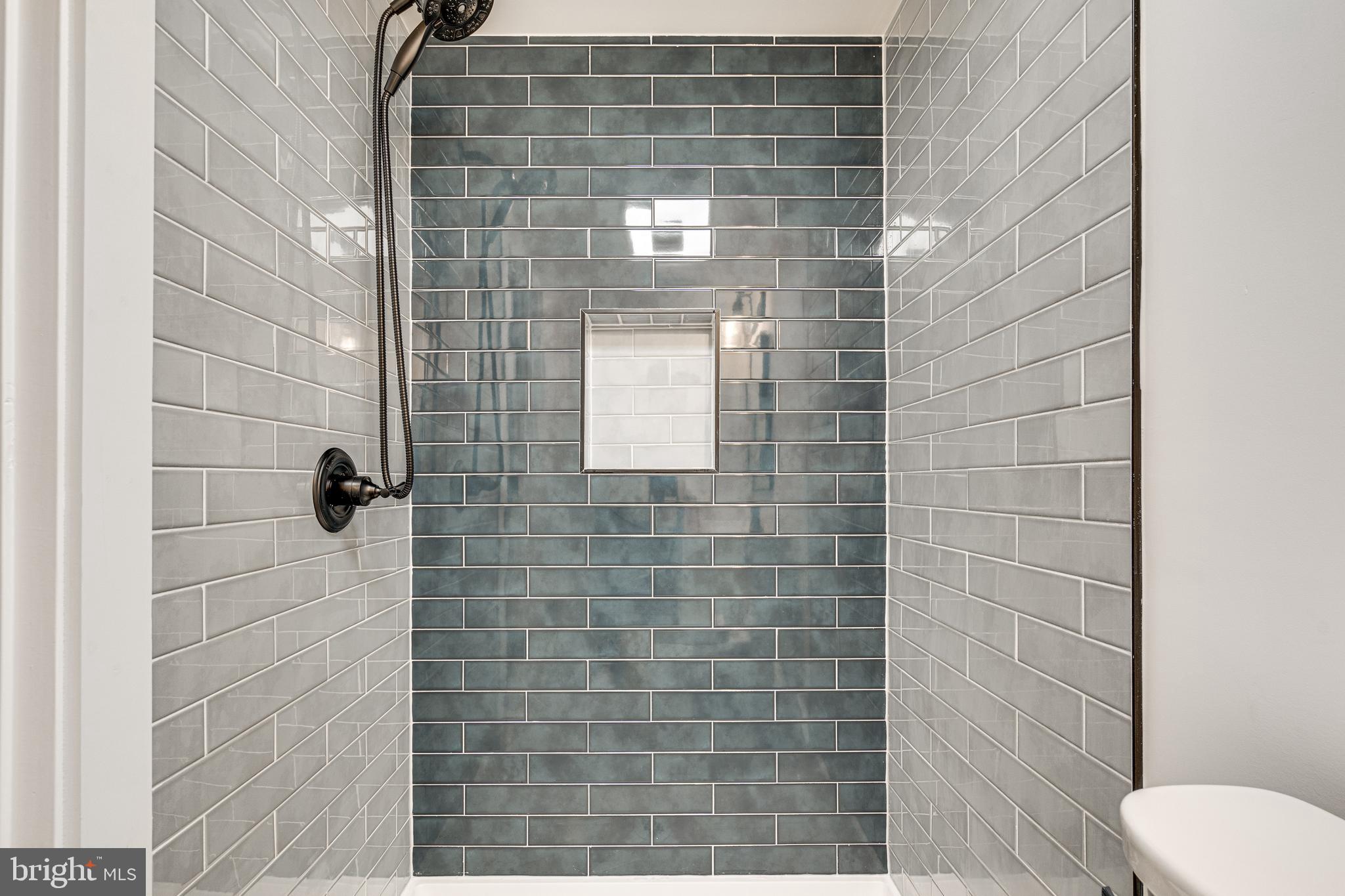 TANGLEWOOD - Residential