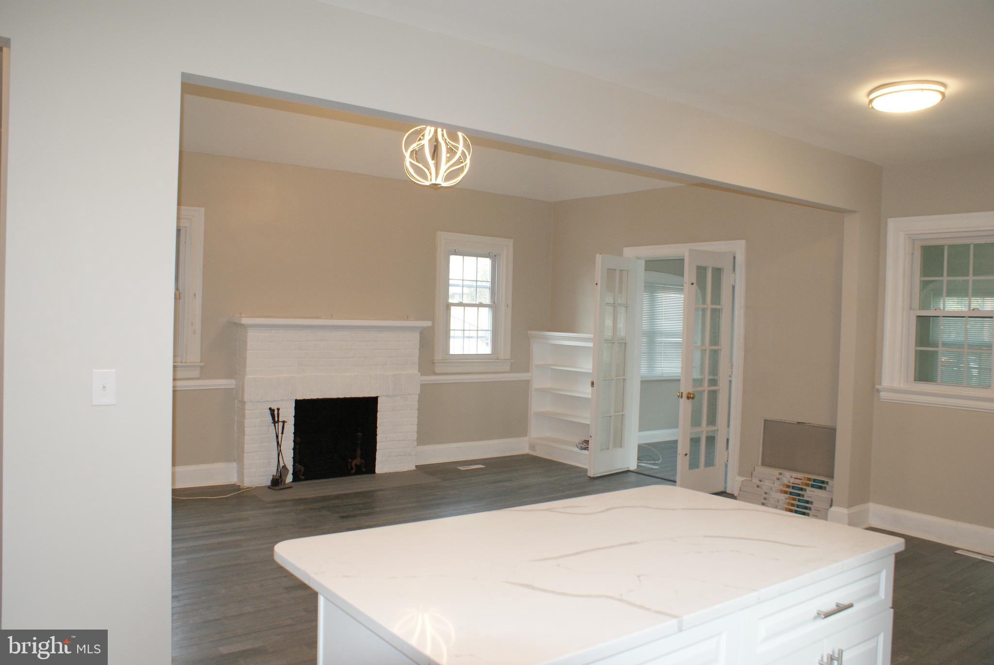 SEVEN OAKS - Residential Lease