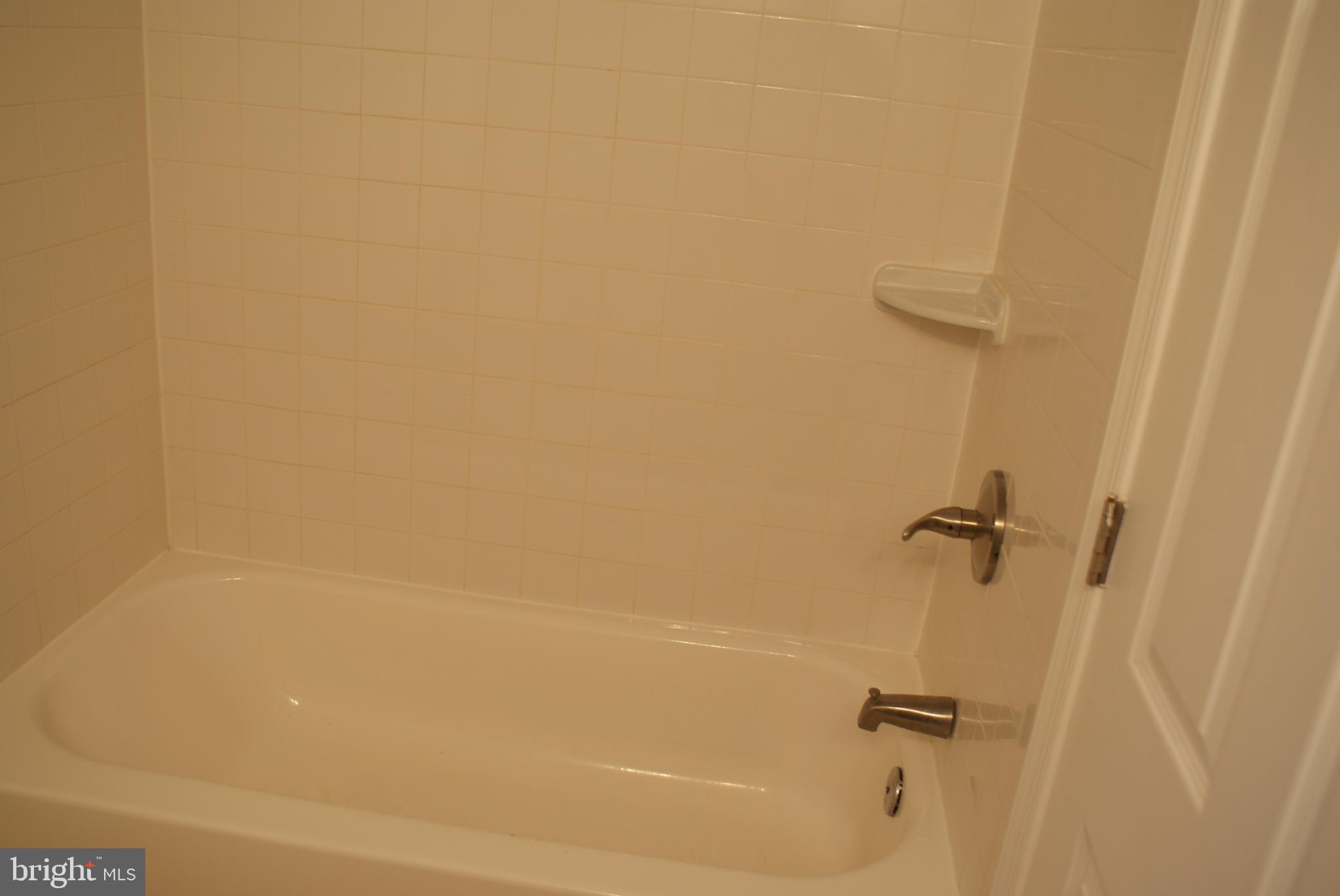 SEVEN OAKS - Residential Lease