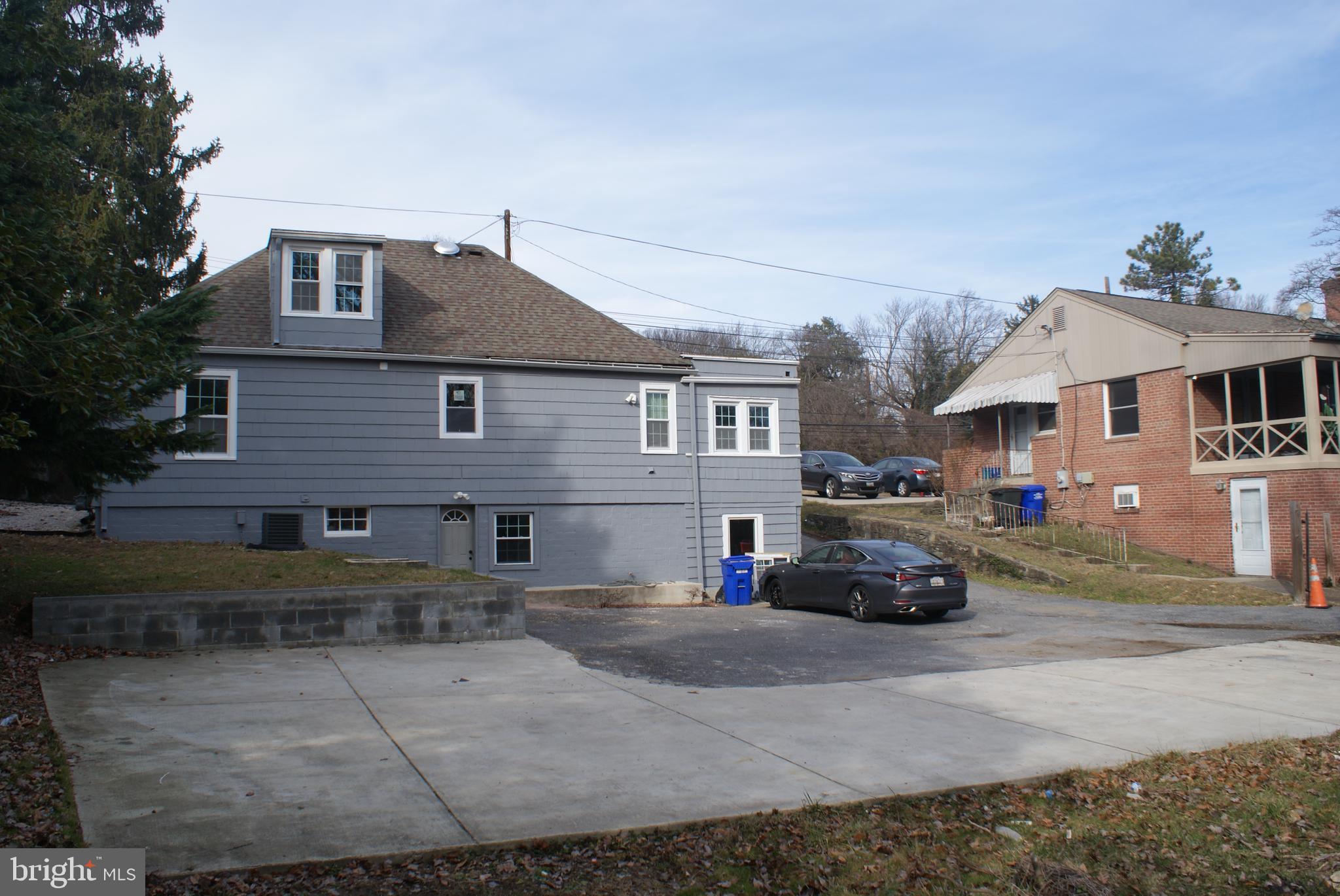 SEVEN OAKS - Residential Lease