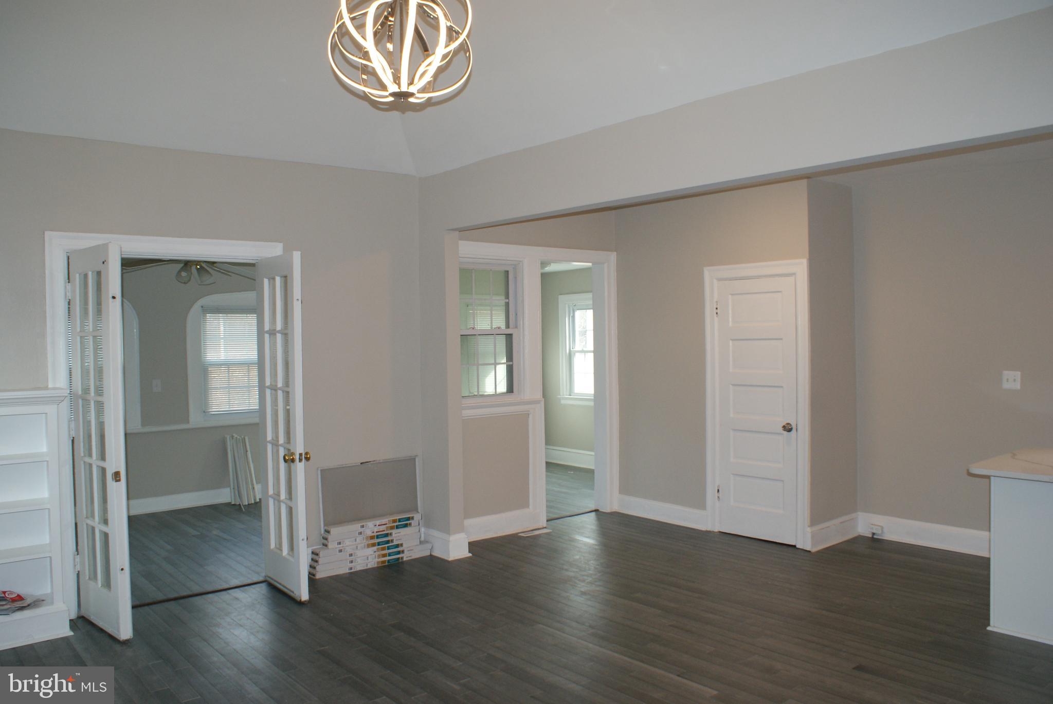 SEVEN OAKS - Residential Lease