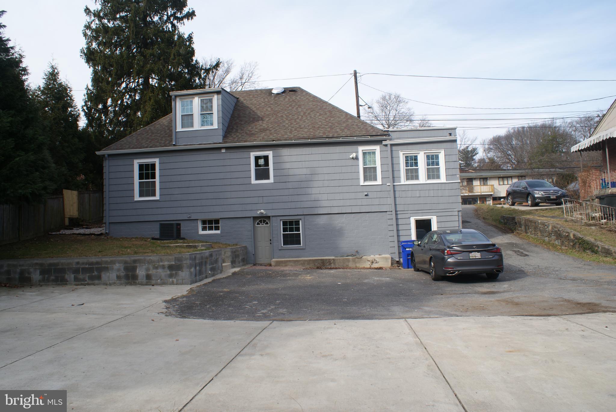 SEVEN OAKS - Residential Lease