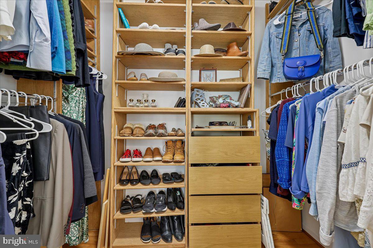 FALLSREACH - Residential