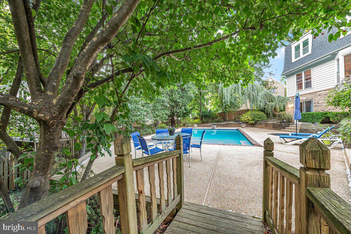 FALLSREACH - Residential