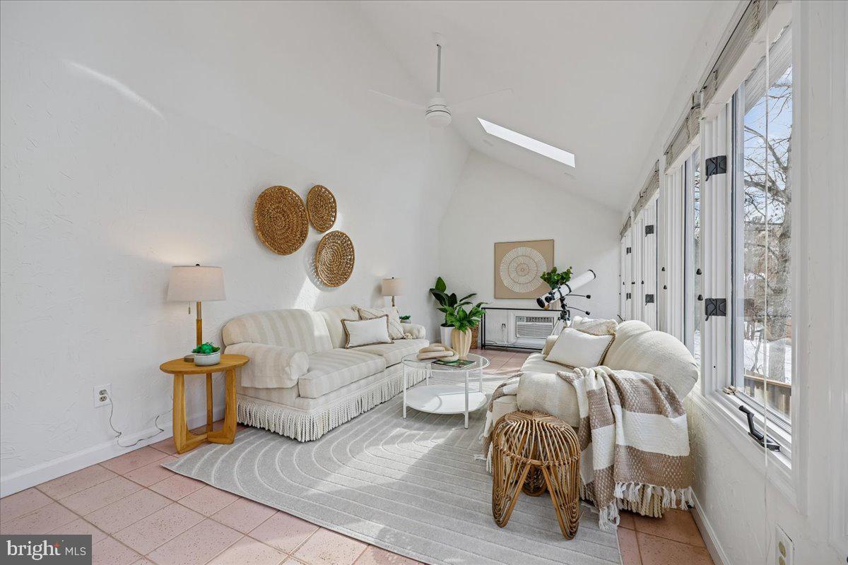 FALLSREACH - Residential