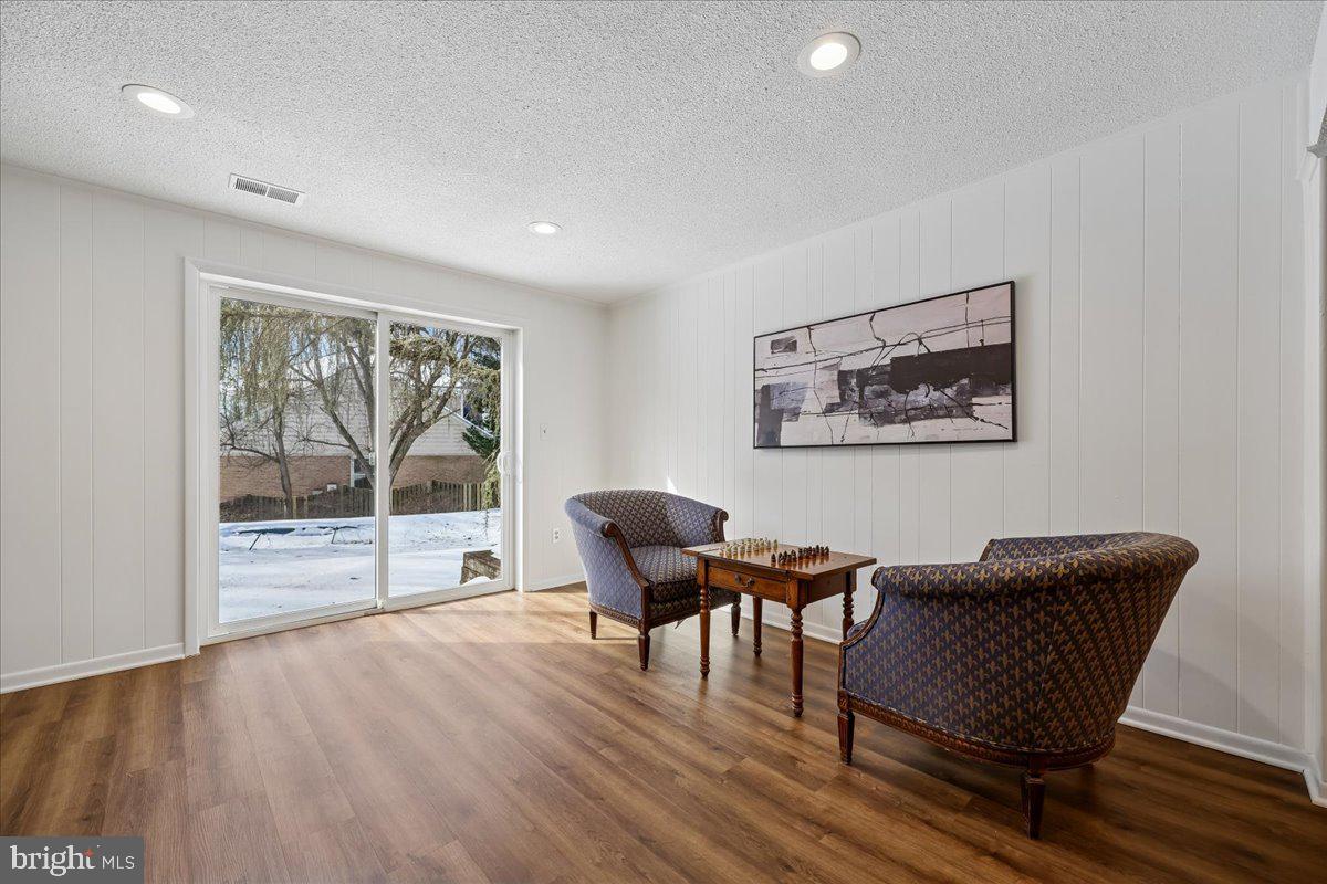 FALLSREACH - Residential