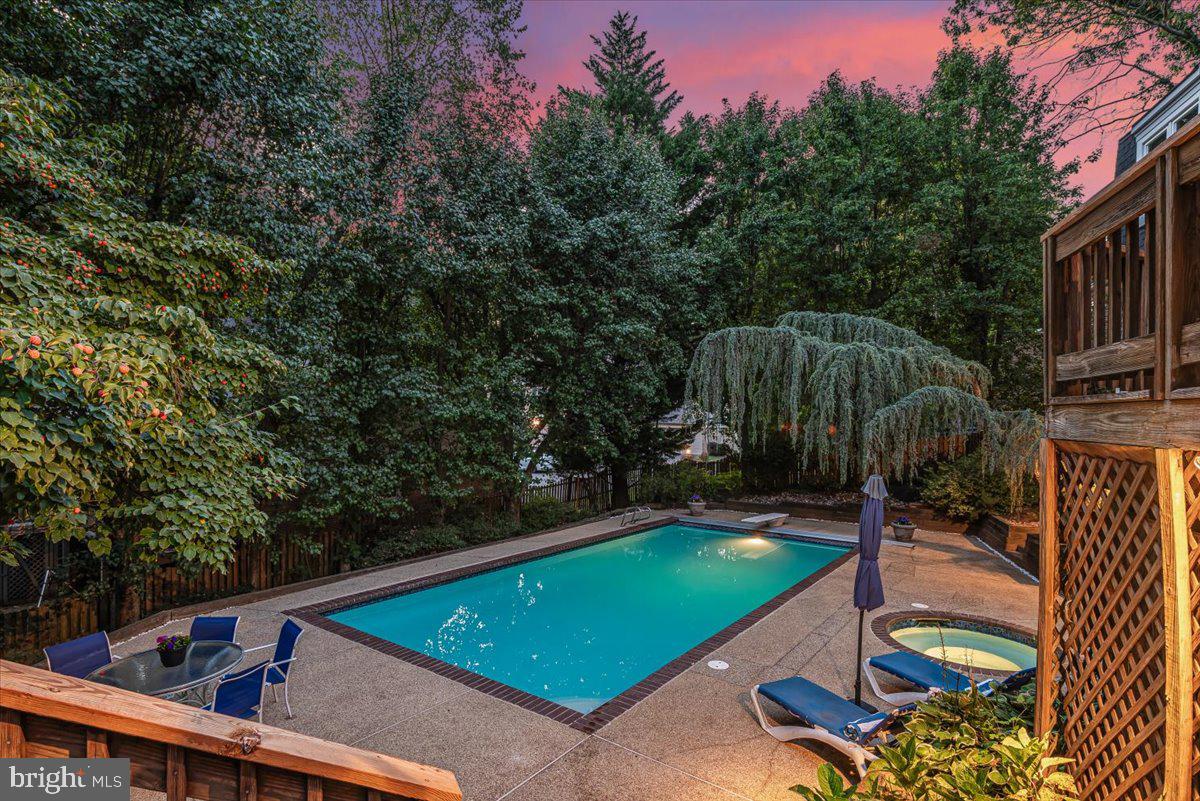 FALLSREACH - Residential