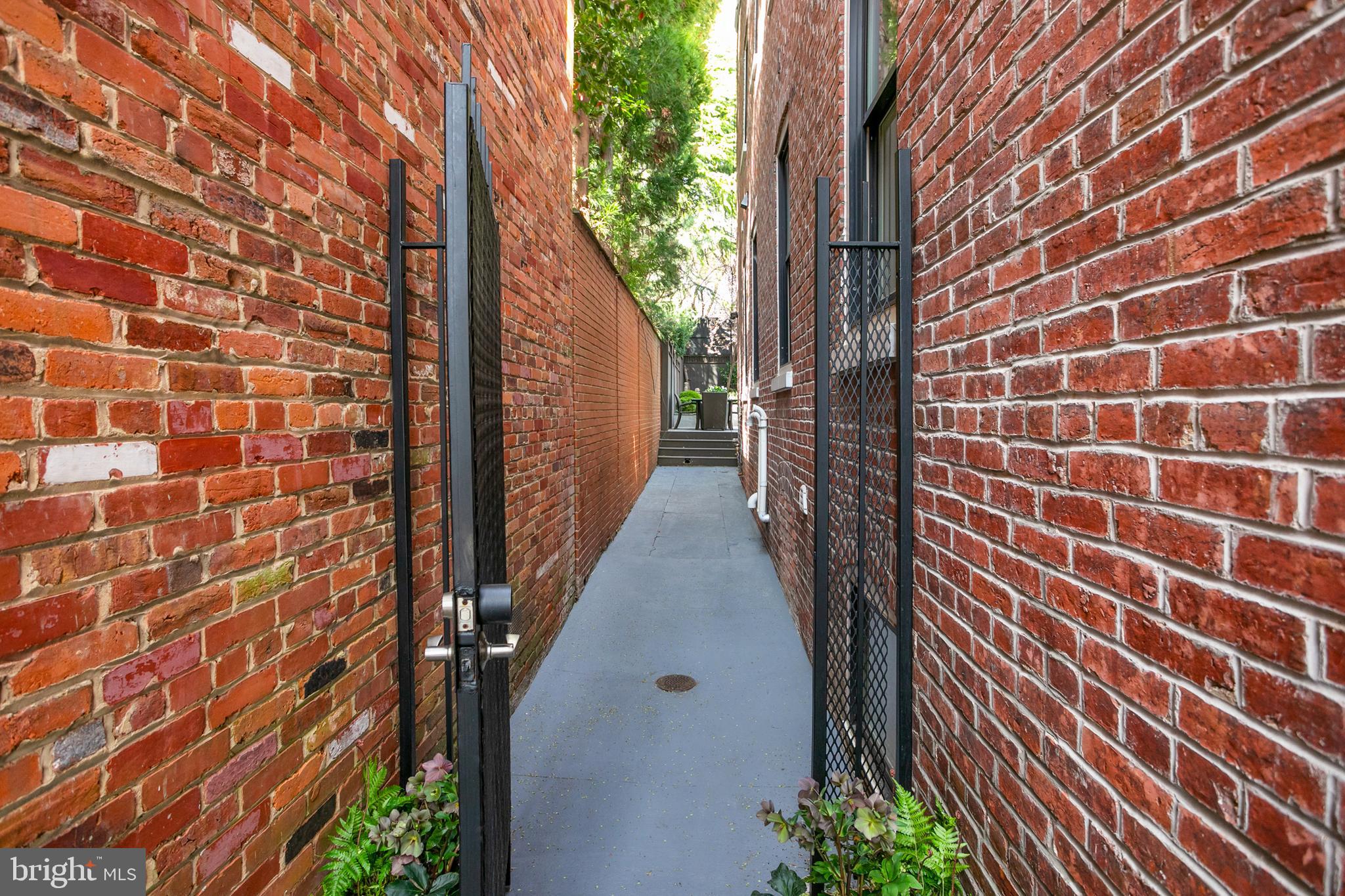 GEORGETOWN - Residential