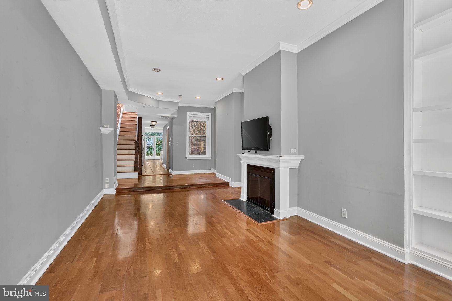 1537 5TH STREET NW