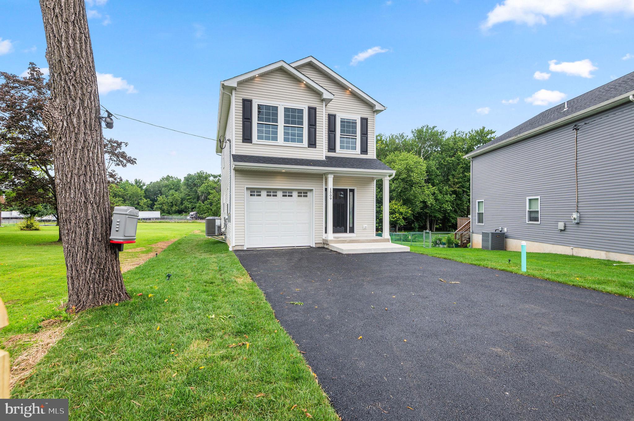1509 RIVER ROAD