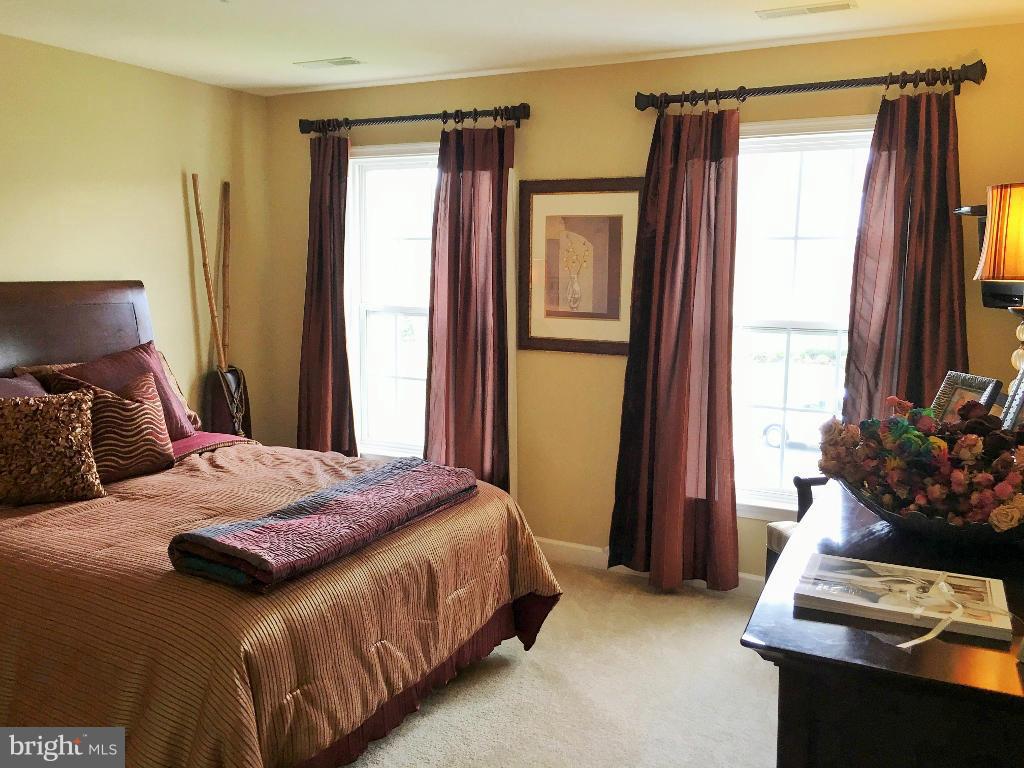 FAIRWOOD-PHASE 2-PLAT 10 - Residential