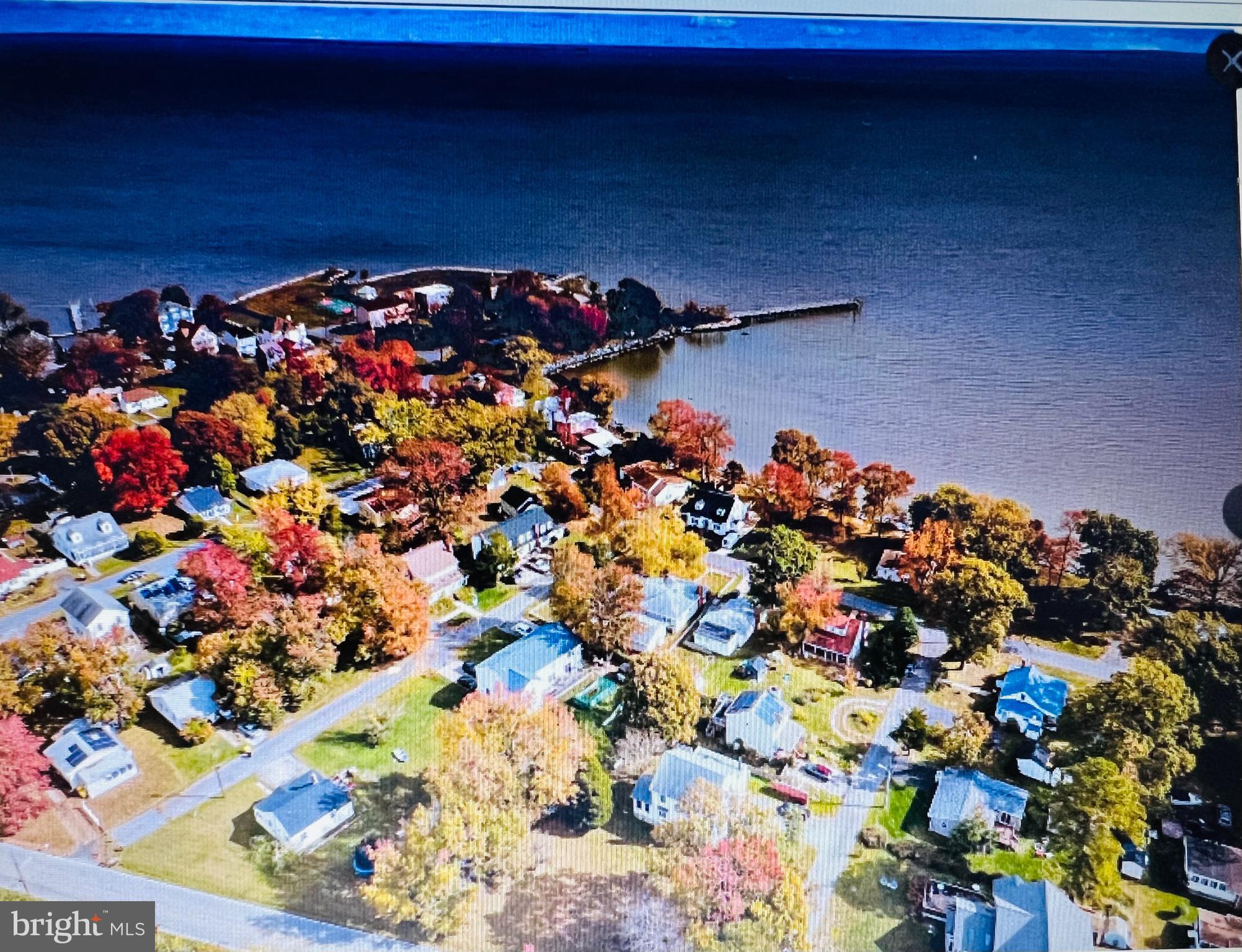 COLUMBIA BEACH - Residential