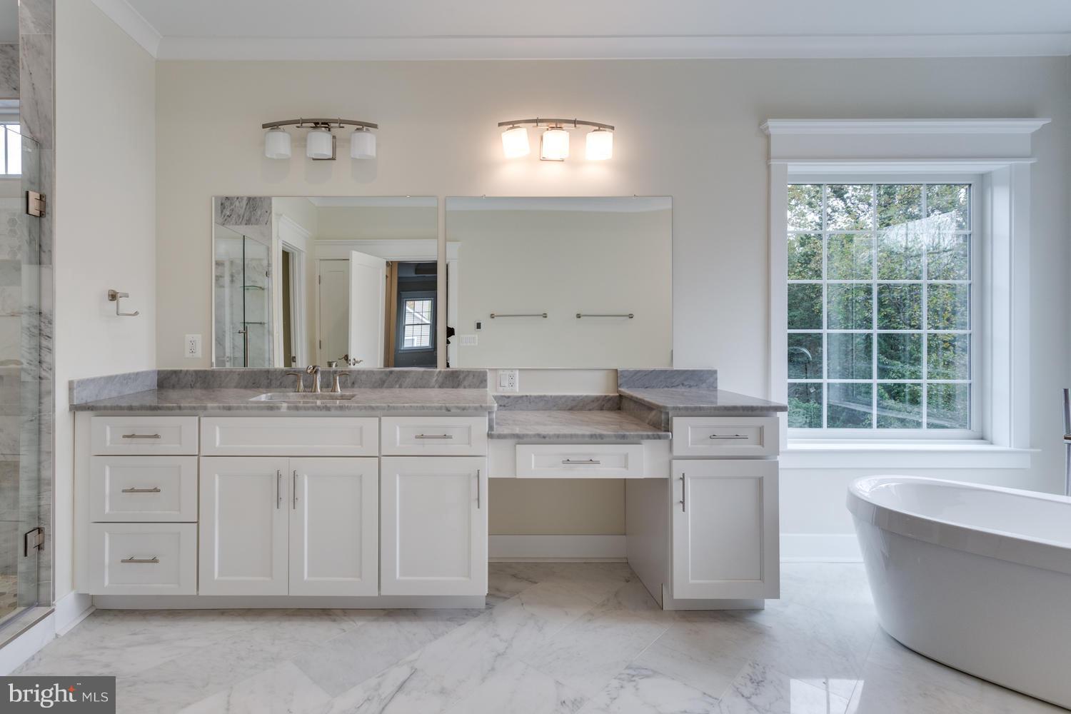 WESTBRIAR COUNTRY CLUB ESTATES - Residential