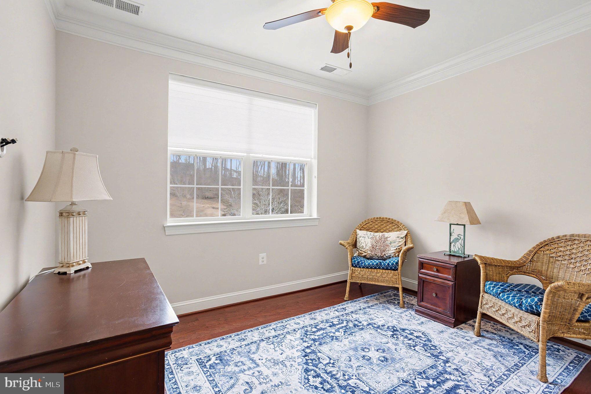 MACPHAIL WOODS - Residential