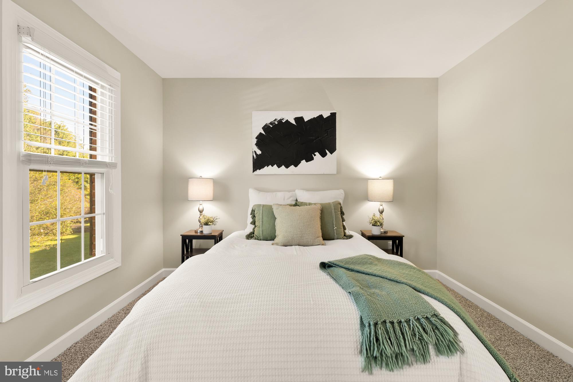 CROSSPOINTE - Residential