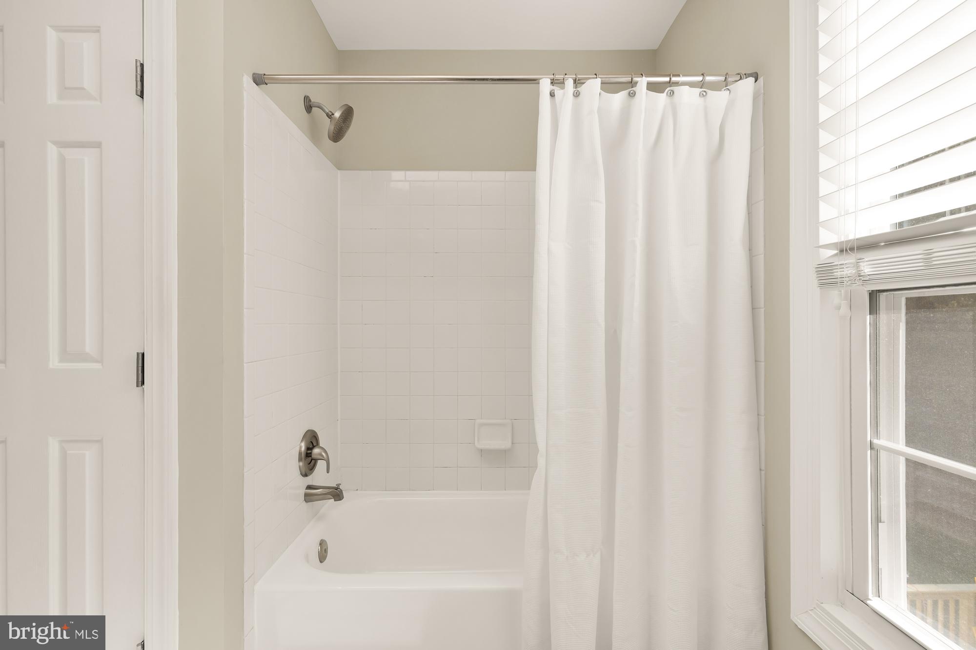 CROSSPOINTE - Residential