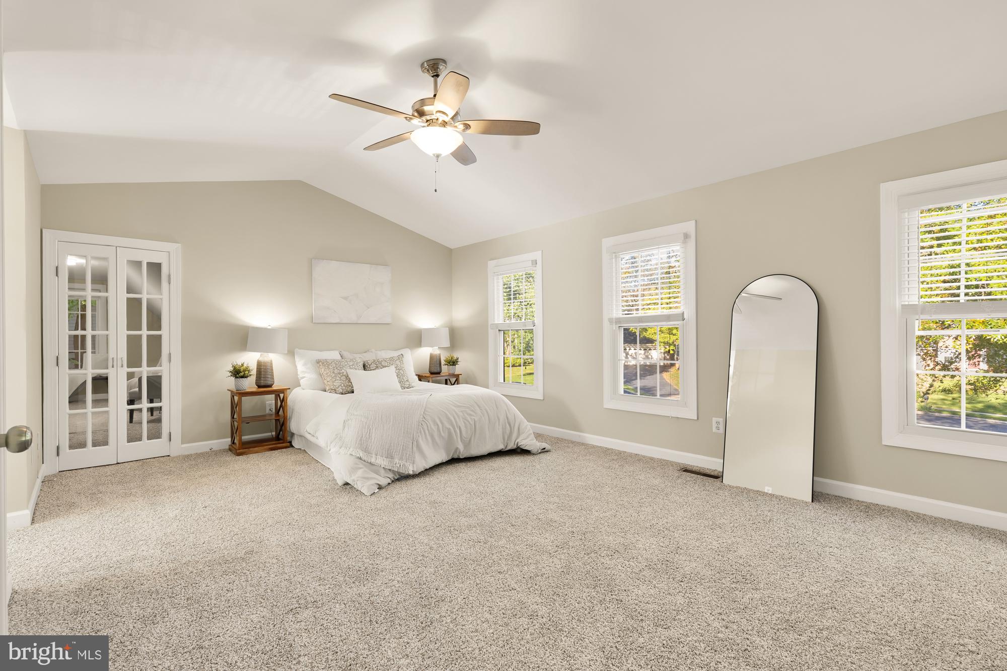 CROSSPOINTE - Residential