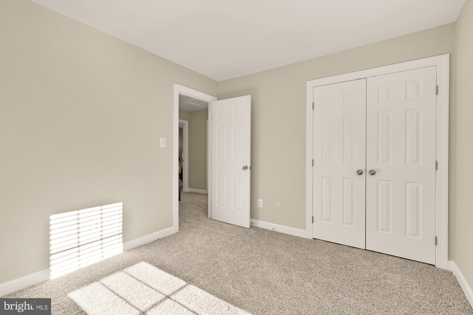 CROSSPOINTE - Residential