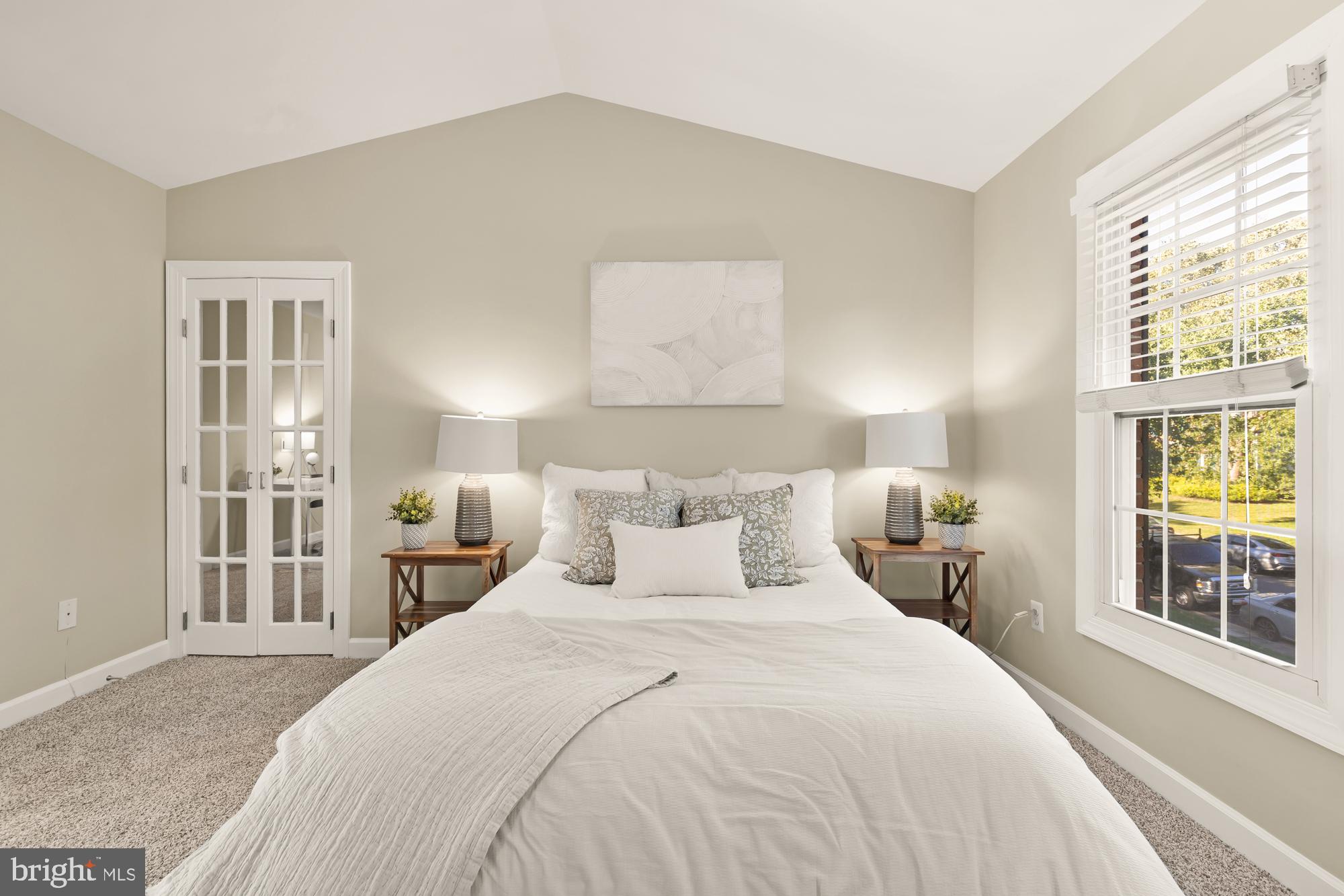 CROSSPOINTE - Residential