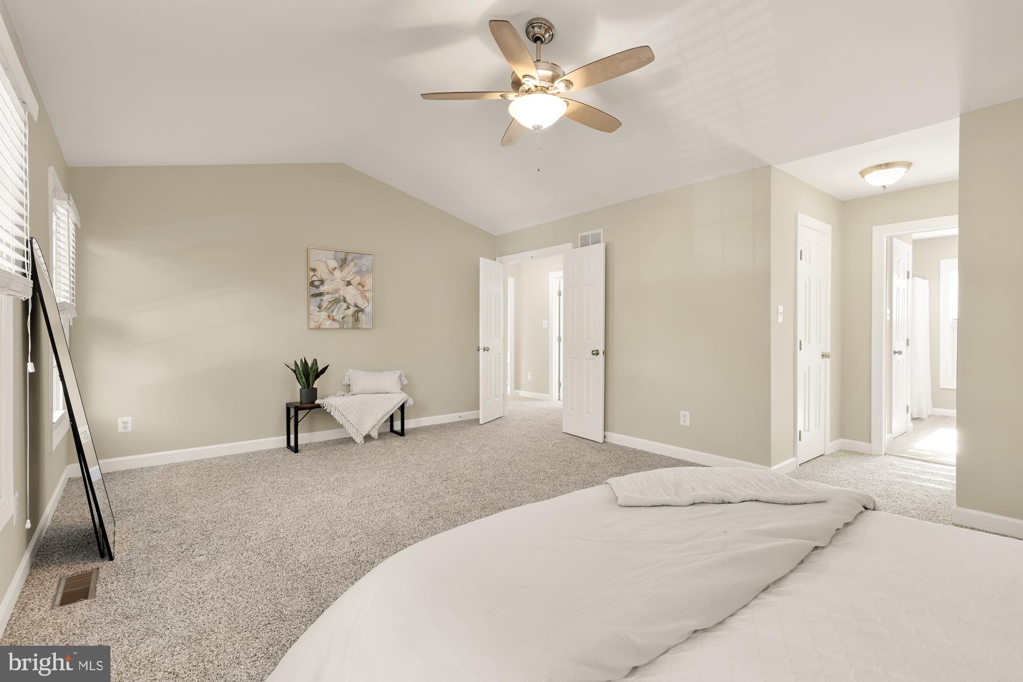 CROSSPOINTE - Residential