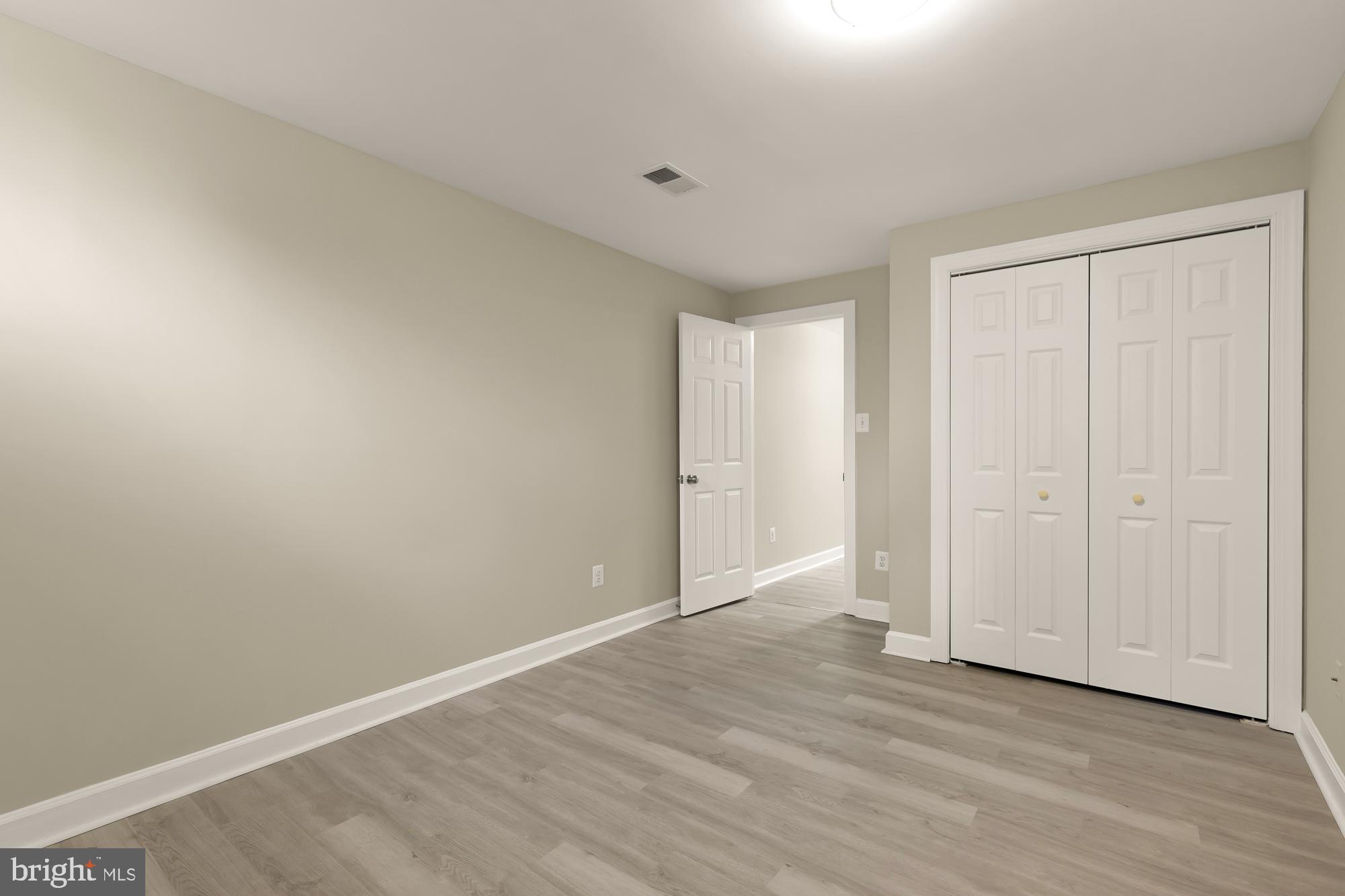 CROSSPOINTE - Residential