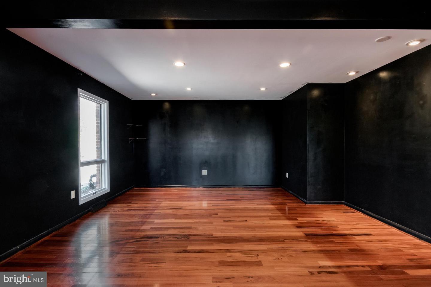 HONEYWOOD - Residential