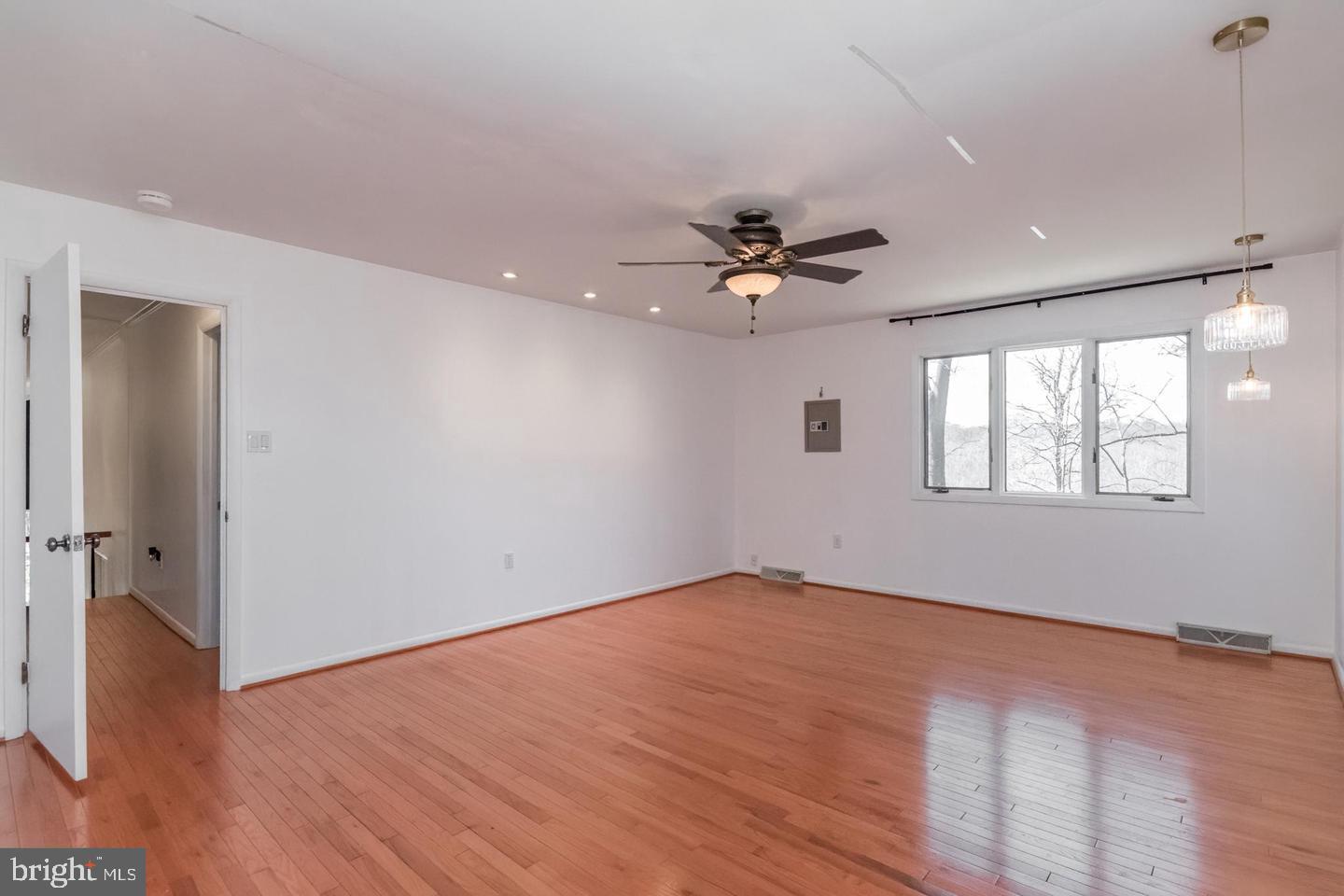 HONEYWOOD - Residential