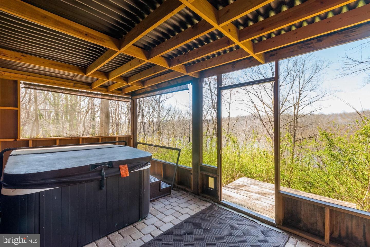 HONEYWOOD - Residential