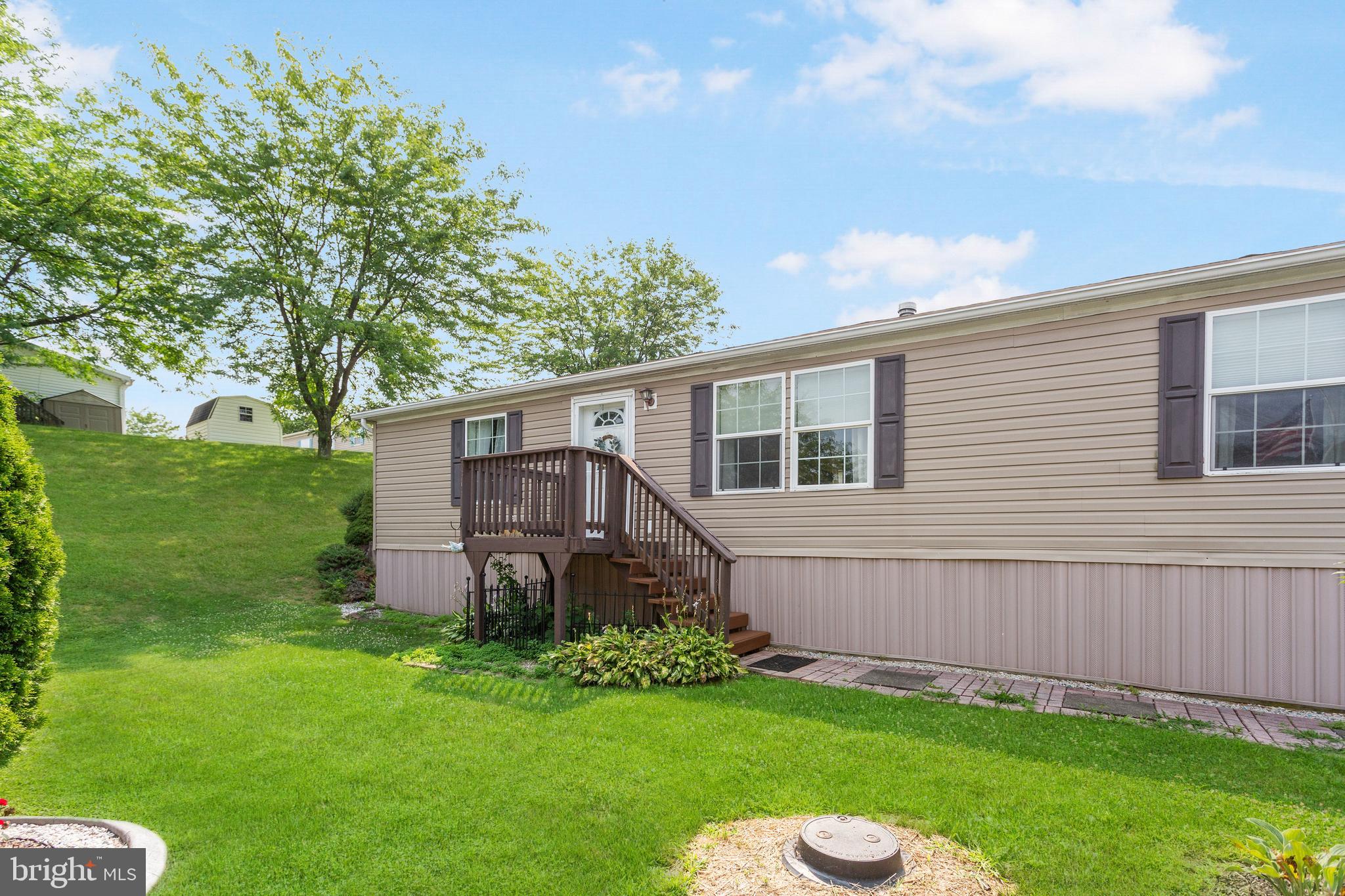 60 BROADWING DRIVE