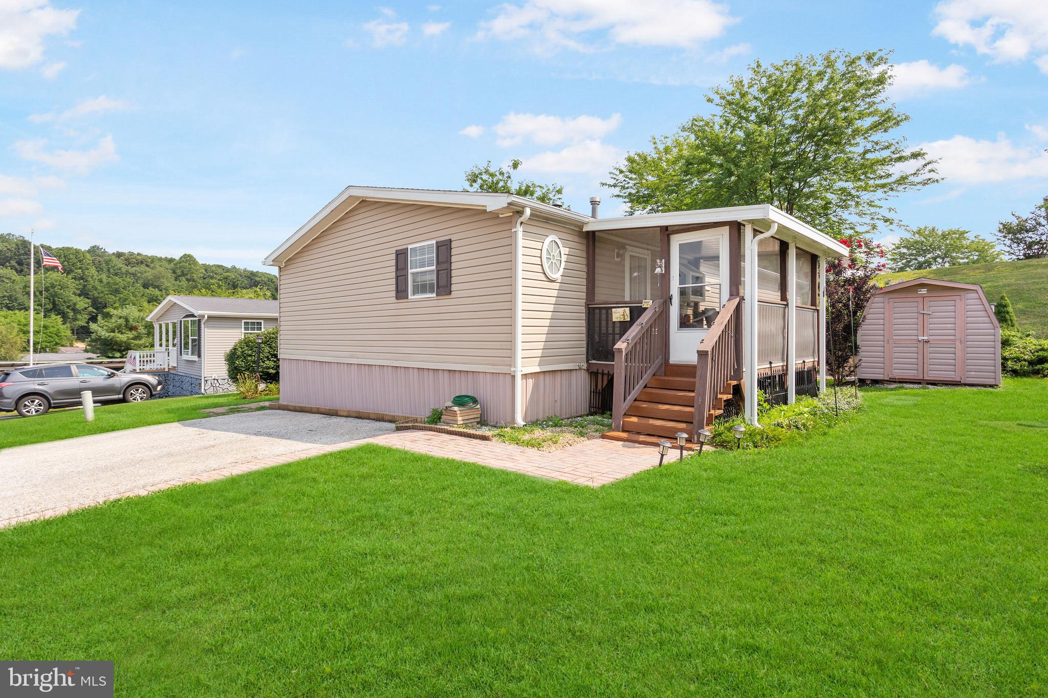 60 BROADWING DRIVE