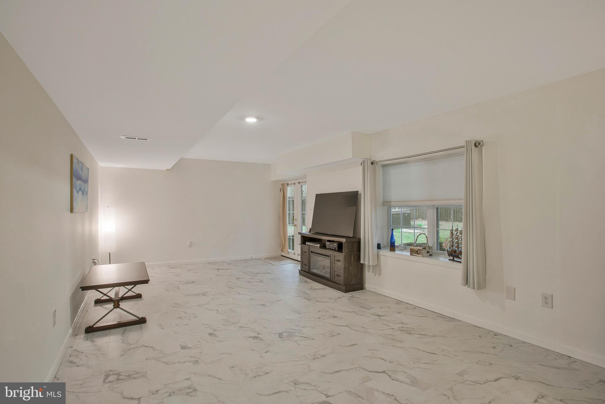 QUEENSBERRY - Residential