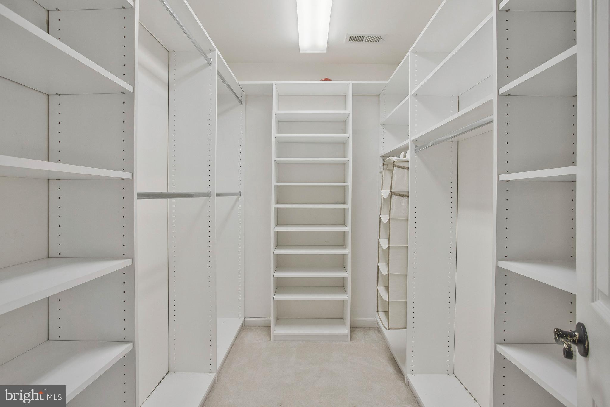 QUEENSBERRY - Residential