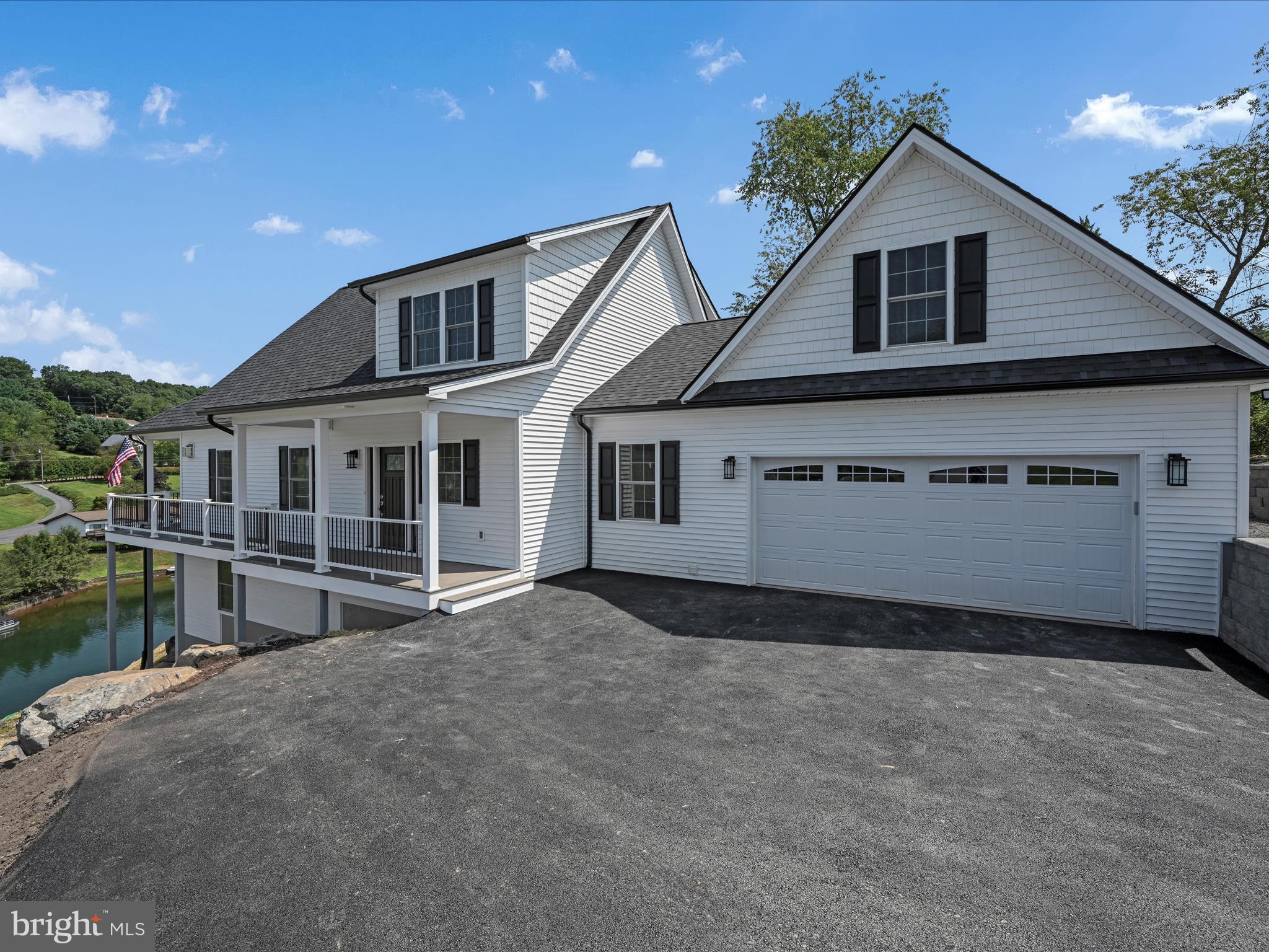 LAKE WYNONAH - Residential