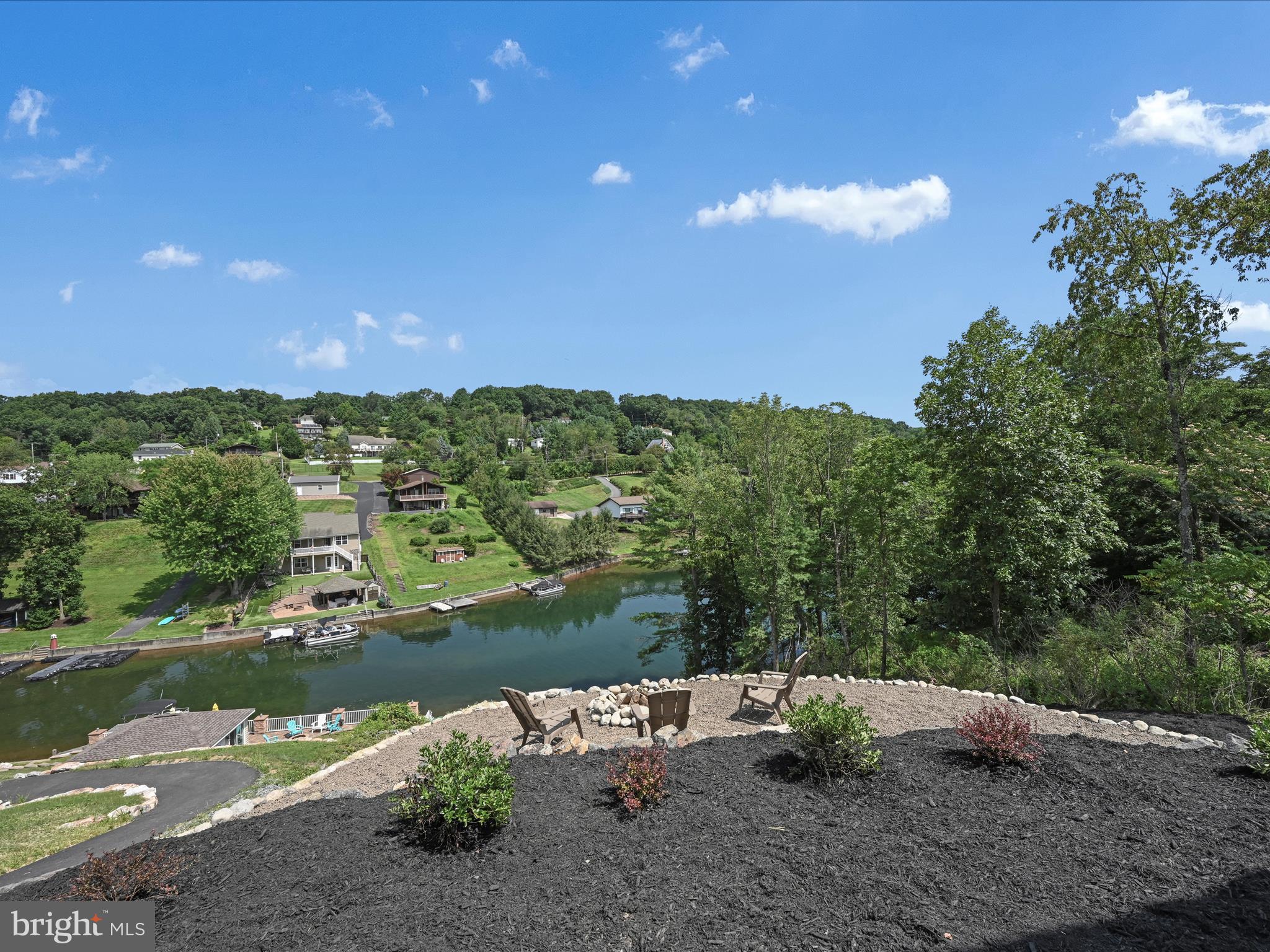 LAKE WYNONAH - Residential