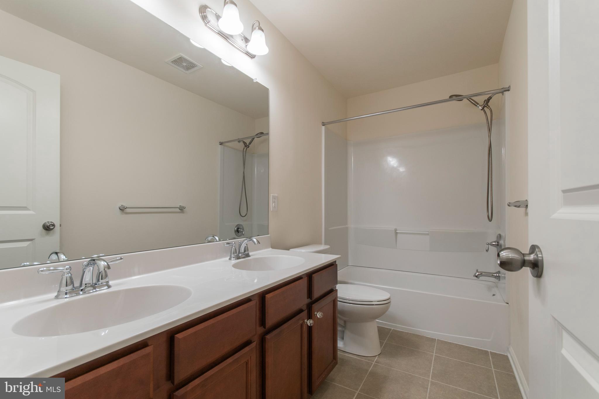 MERCER CT - Residential Lease