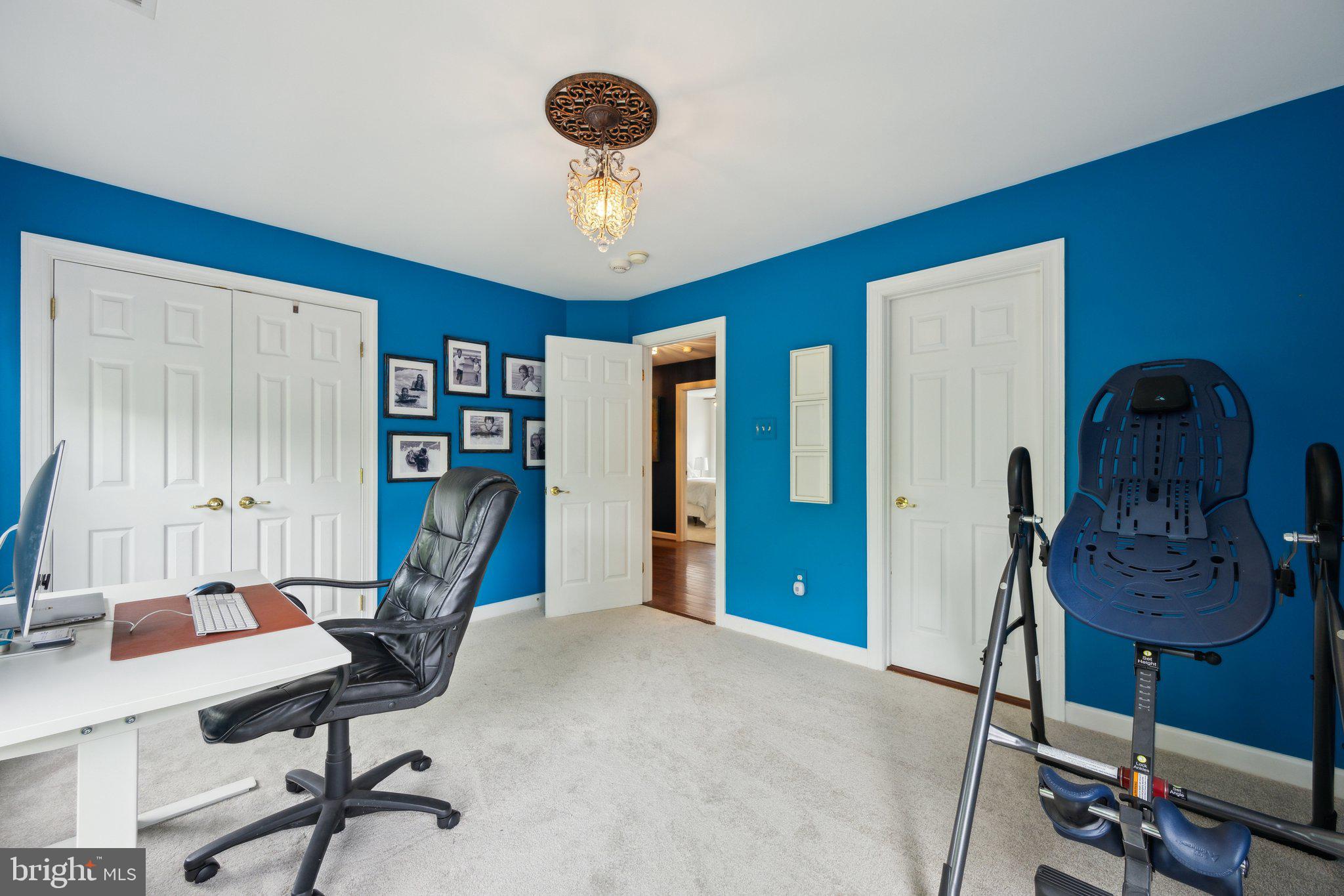 KING FARM WATKINS POND - Residential