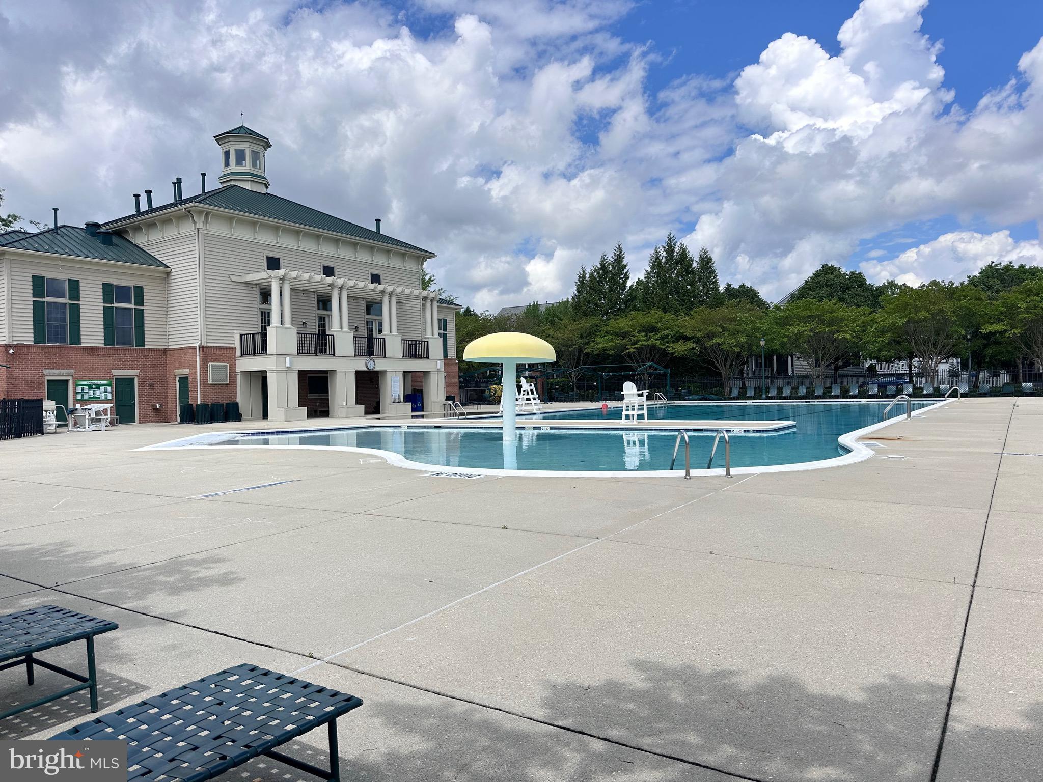 KING FARM WATKINS POND - Residential