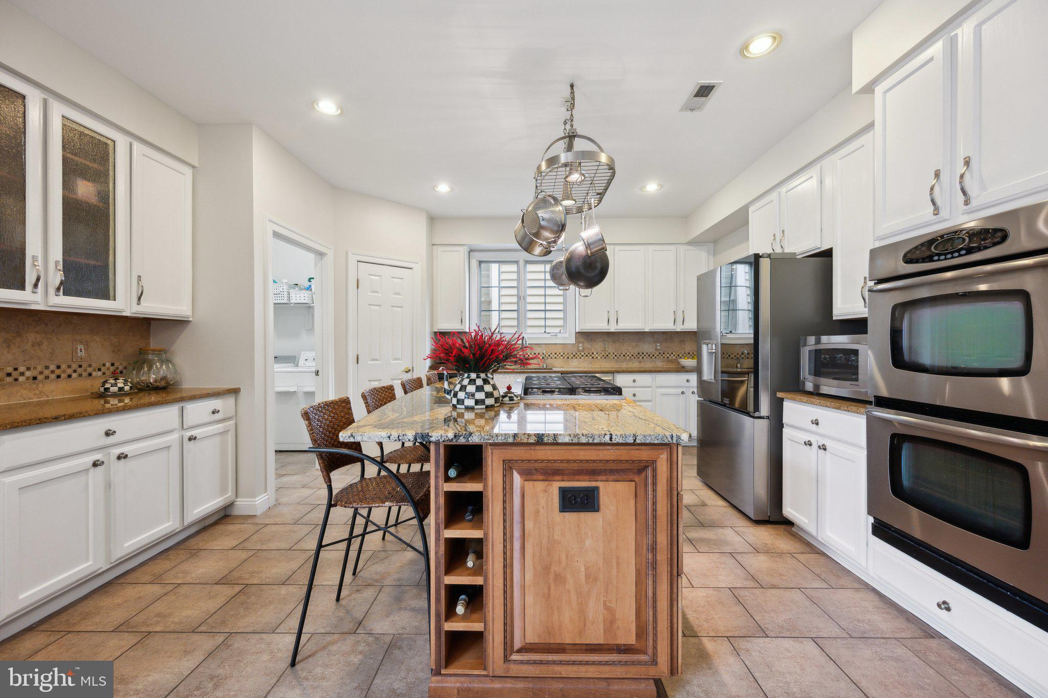 KING FARM WATKINS POND - Residential