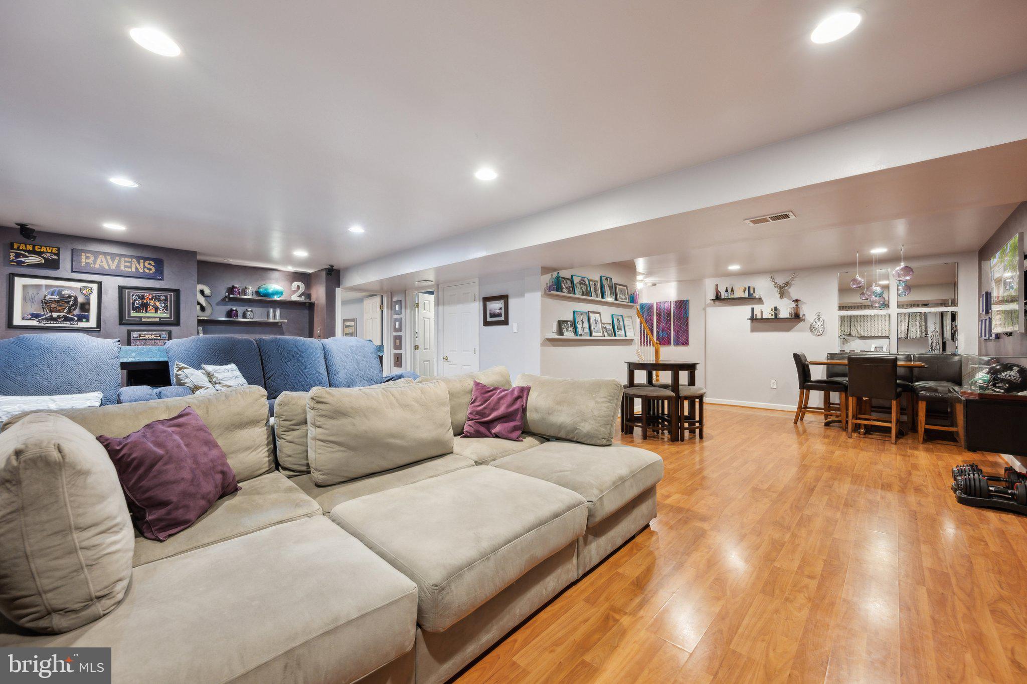 KING FARM WATKINS POND - Residential