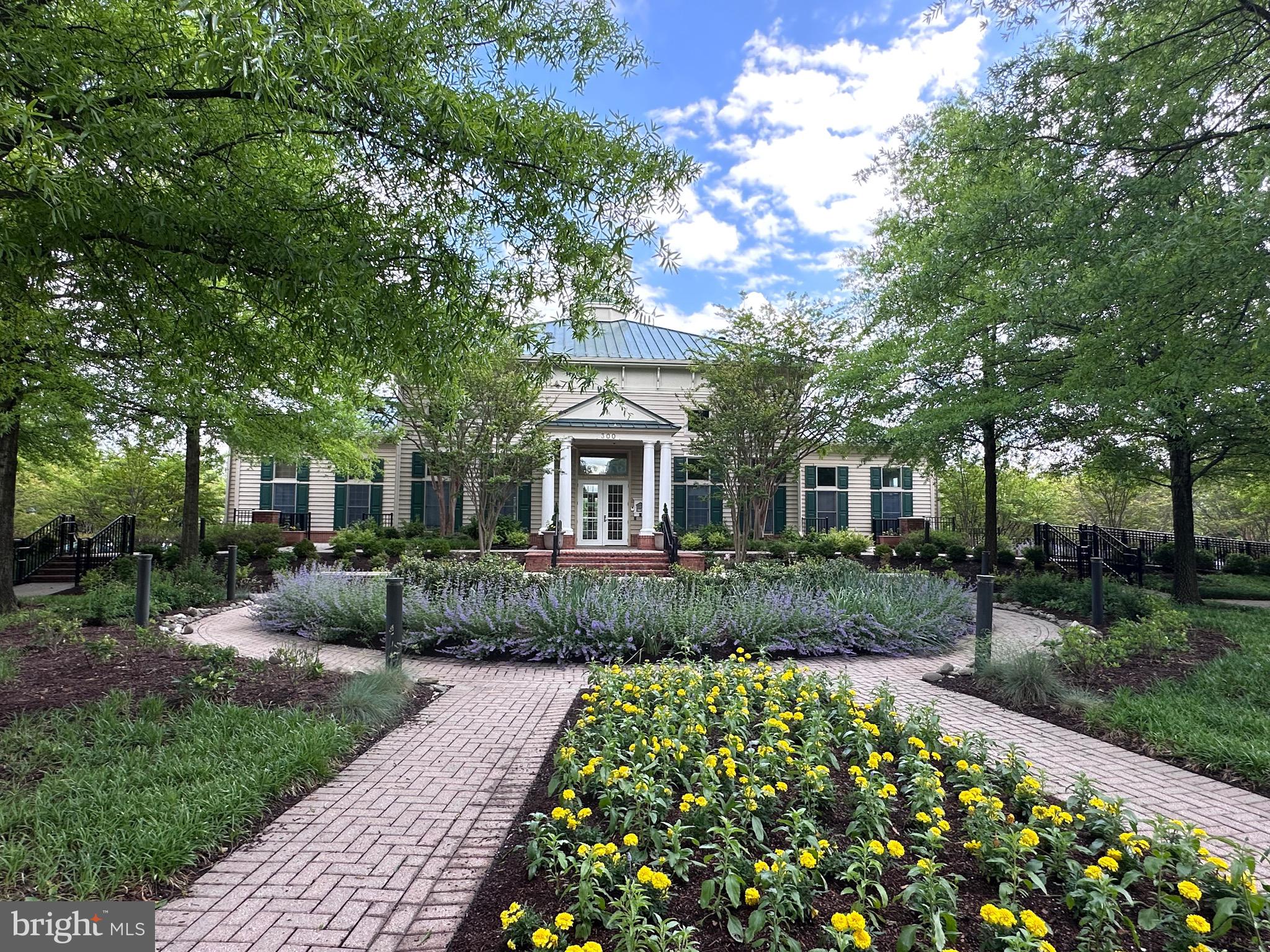 KING FARM WATKINS POND - Residential